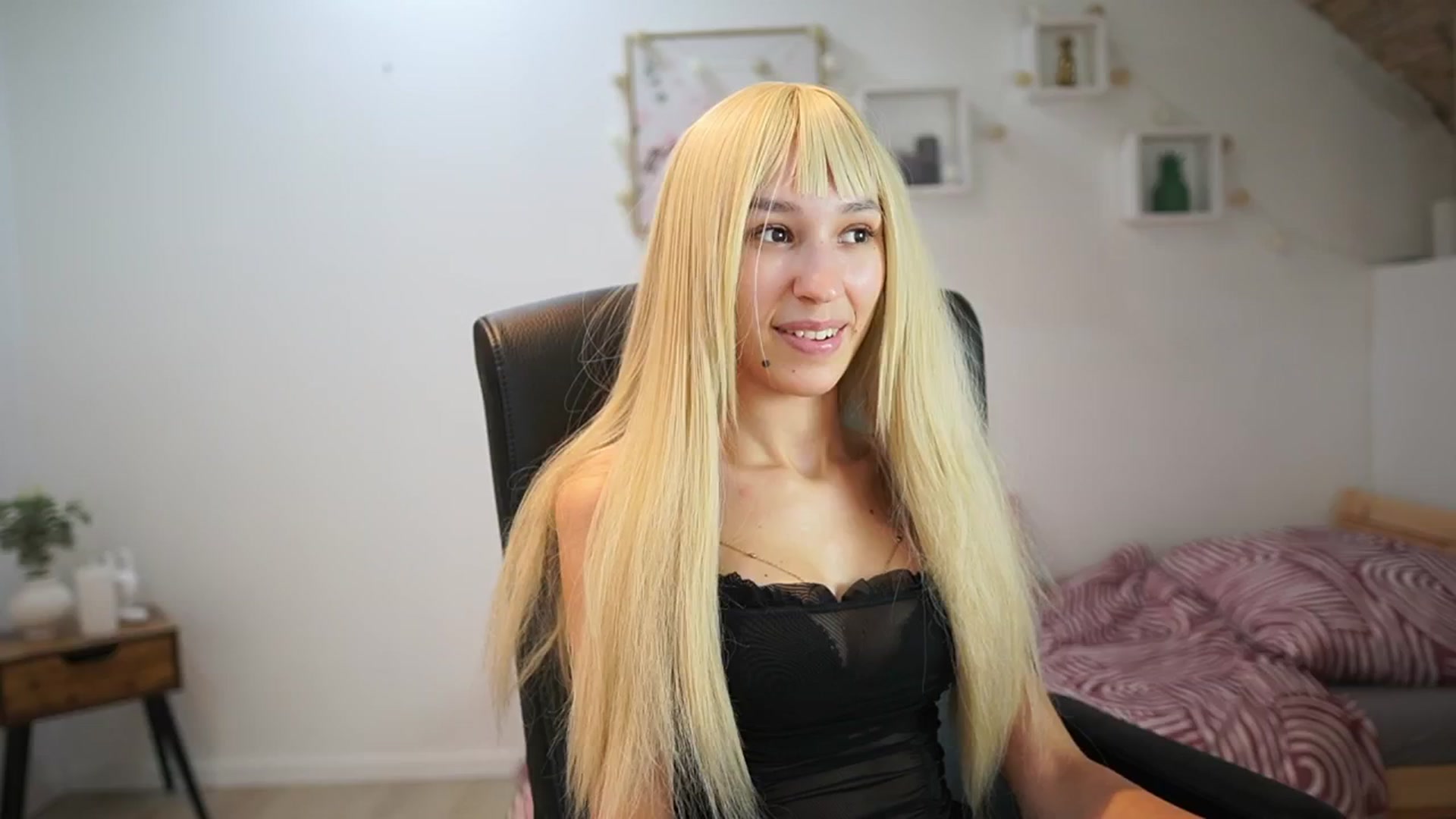 Gallery image thumbnail from Amai__Liu's myfreecams stream on, 08/07/2025, 21:05 image 1 of 20