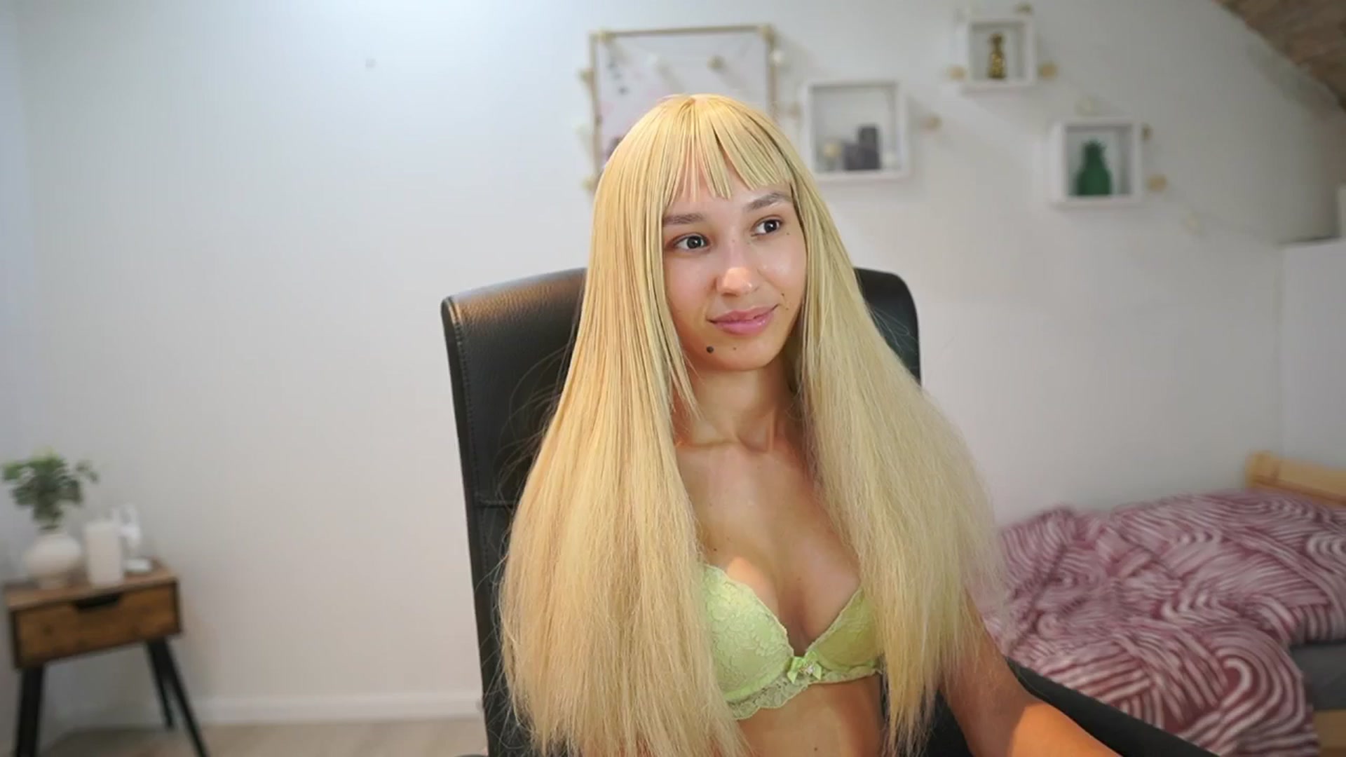 Gallery image thumbnail from Amai__Liu's myfreecams stream on, 08/29/2025, 22:54 image 5 of 20