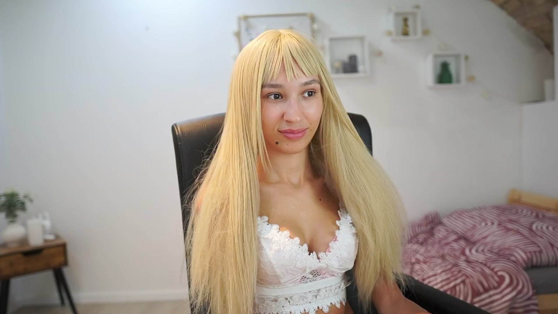 Gallery image thumbnail from Amai__Liu's myfreecams stream on, 08/30/2025, 18:47 image 20 of 20