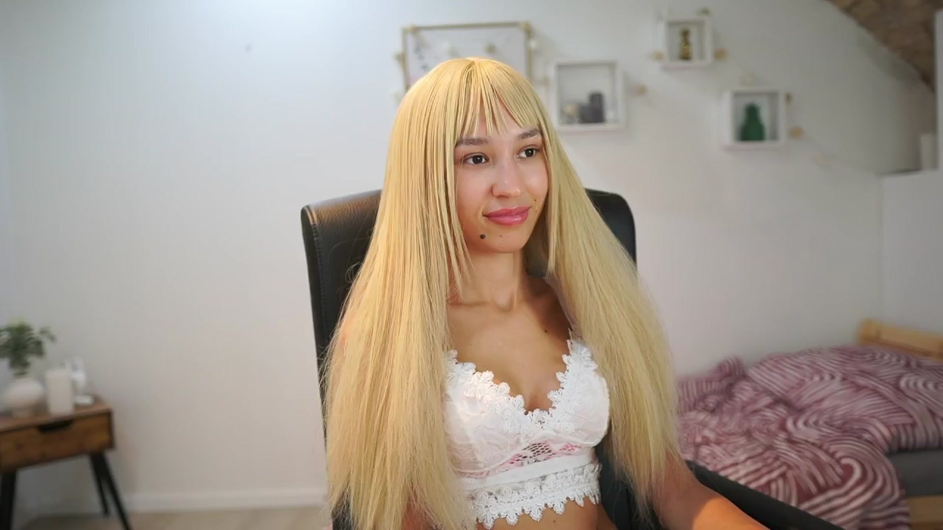 Gallery image thumbnail from Amai__Liu's myfreecams stream on, 08/30/2025, 20:16 image 1 of 20