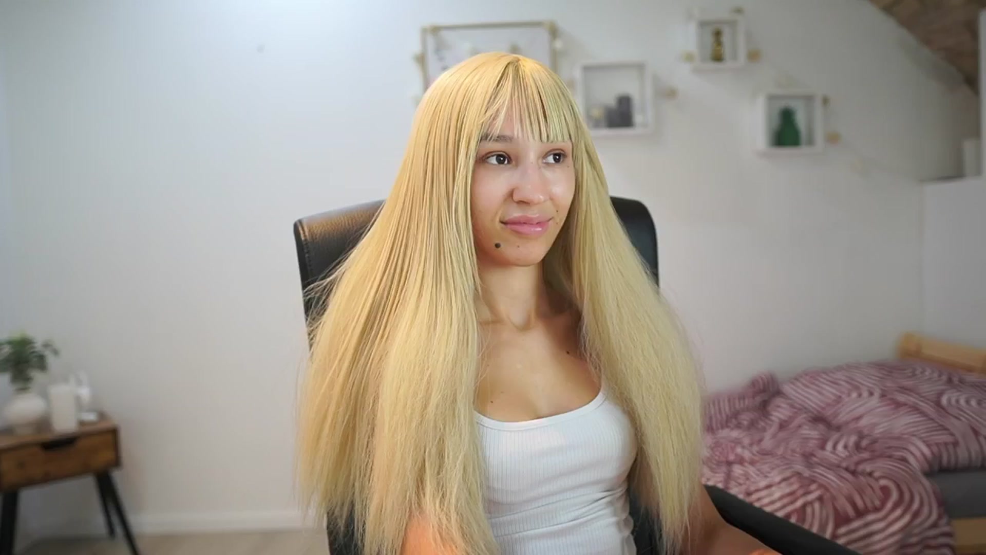 Gallery image thumbnail from Amai__Liu's myfreecams stream on, 09/03/2025, 19:11 image 1 of 20