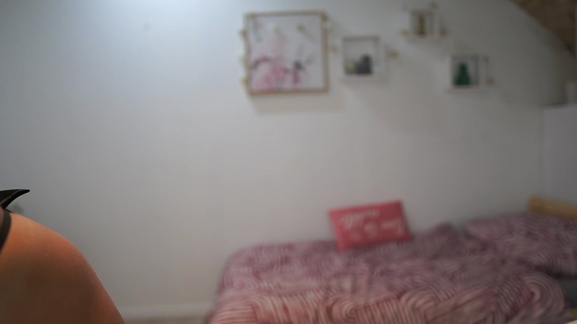 Gallery image thumbnail from Amai__Liu's myfreecams stream on, 09/18/2025, 21:54 image 7 of 20