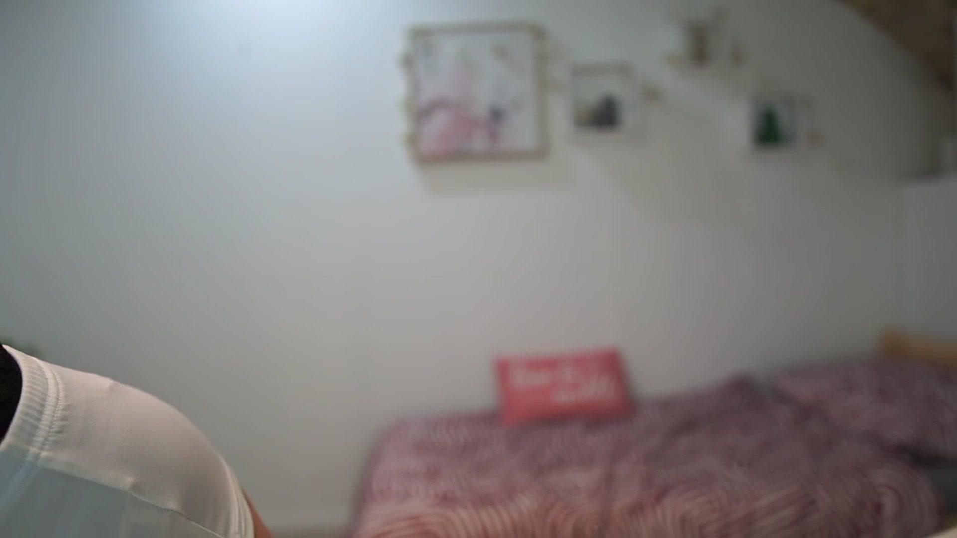 Gallery image thumbnail from Amai__Liu's myfreecams stream on, 09/26/2025, 19:00 image 4 of 20