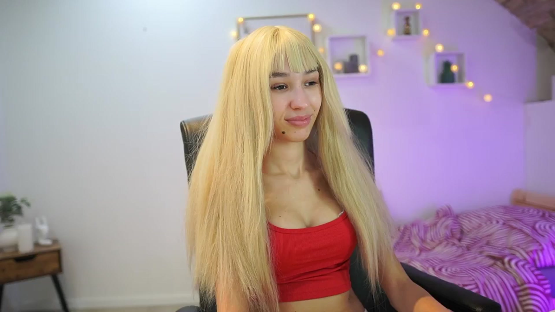 Gallery image thumbnail from Amai__Liu's myfreecams stream on, 10/25/2025, 15:18 image 1 of 20