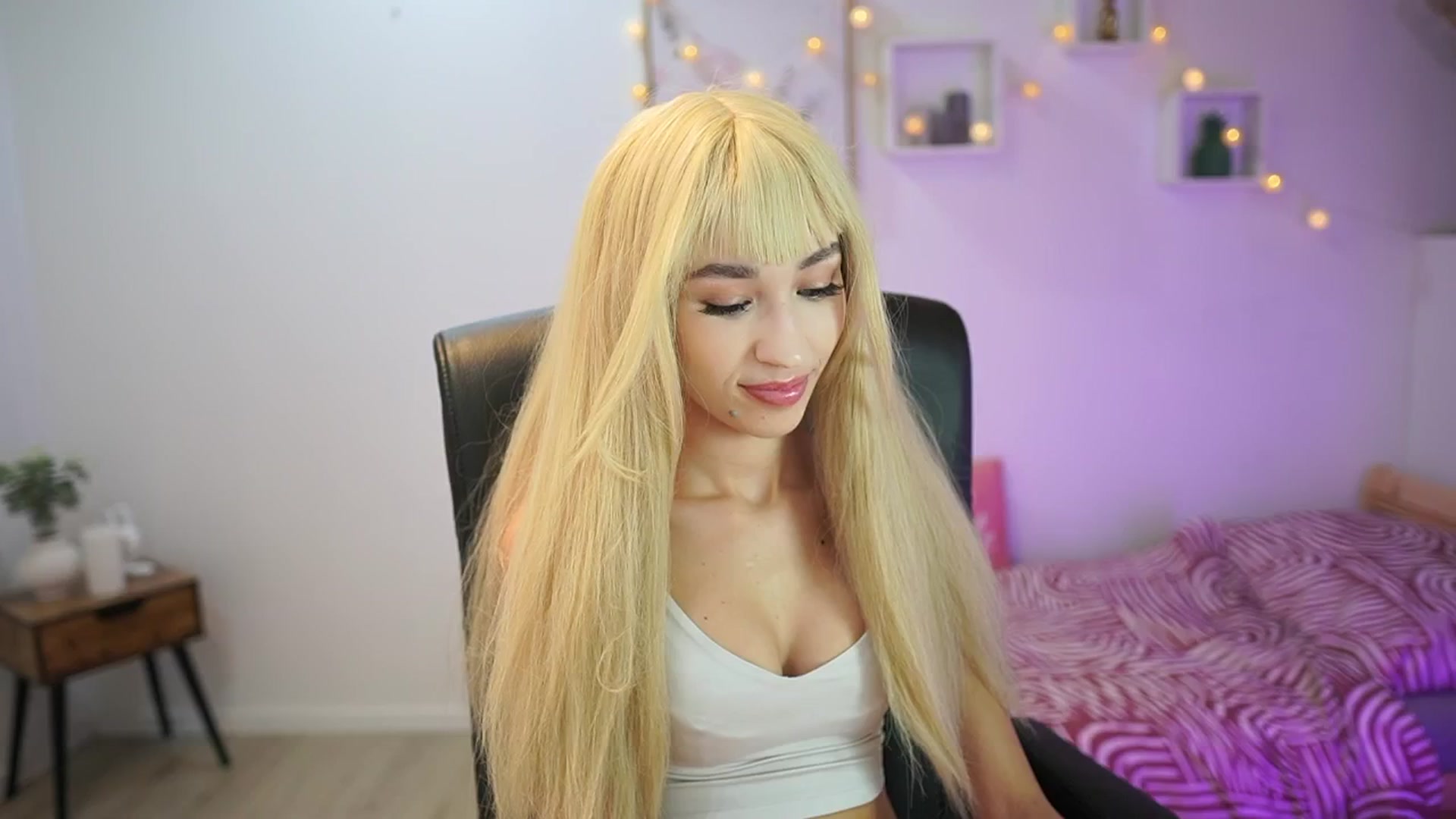 Gallery image thumbnail from Amai__Liu's myfreecams stream on, 10/30/2025, 21:31 image 3 of 20