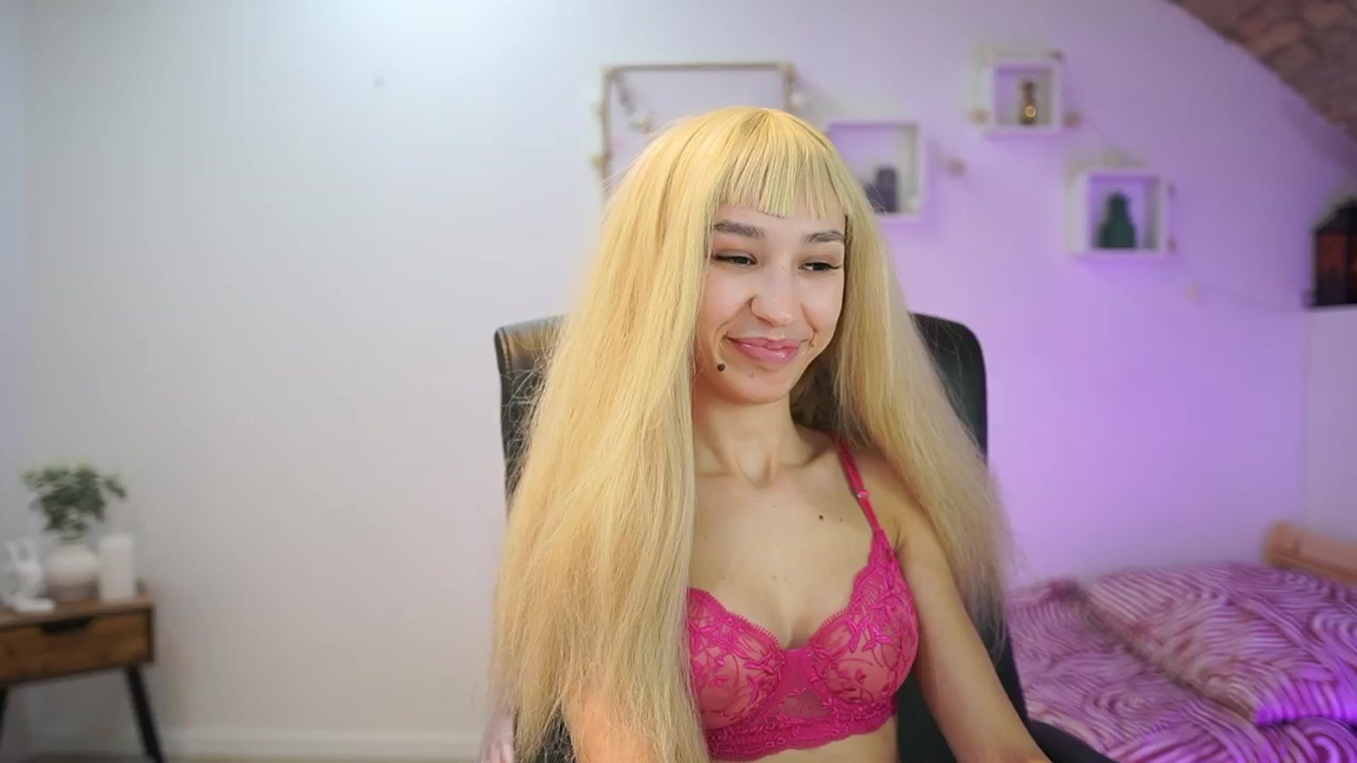 Gallery image thumbnail from Amai__Liu's myfreecams stream on, 11/20/2025, 20:17 image 3 of 20