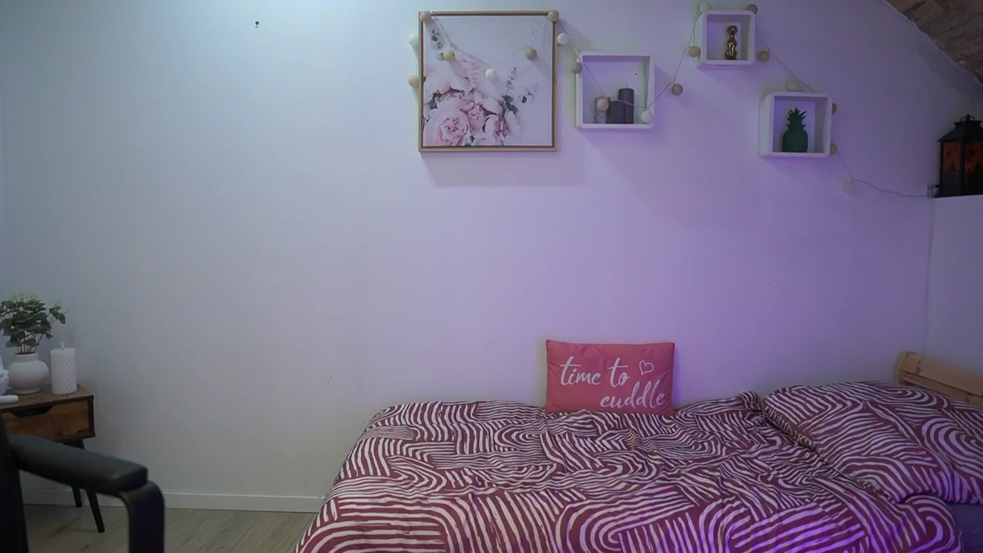 Gallery image thumbnail from Amai__Liu's myfreecams stream on, 12/01/2025, 22:59 image 18 of 20