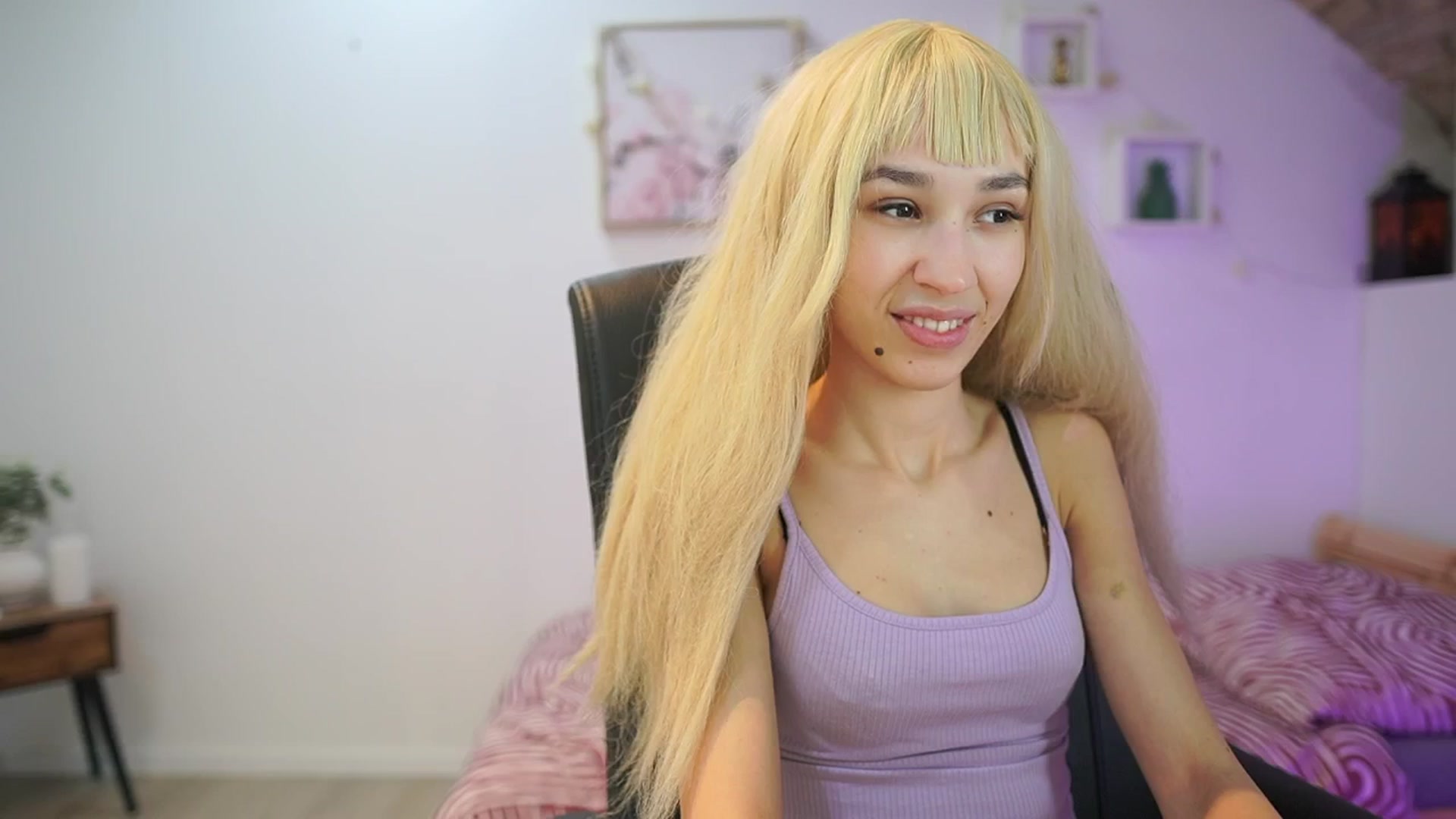 Gallery image thumbnail from Amai__Liu's myfreecams stream on, 01/04/2026, 19:51 image 8 of 20