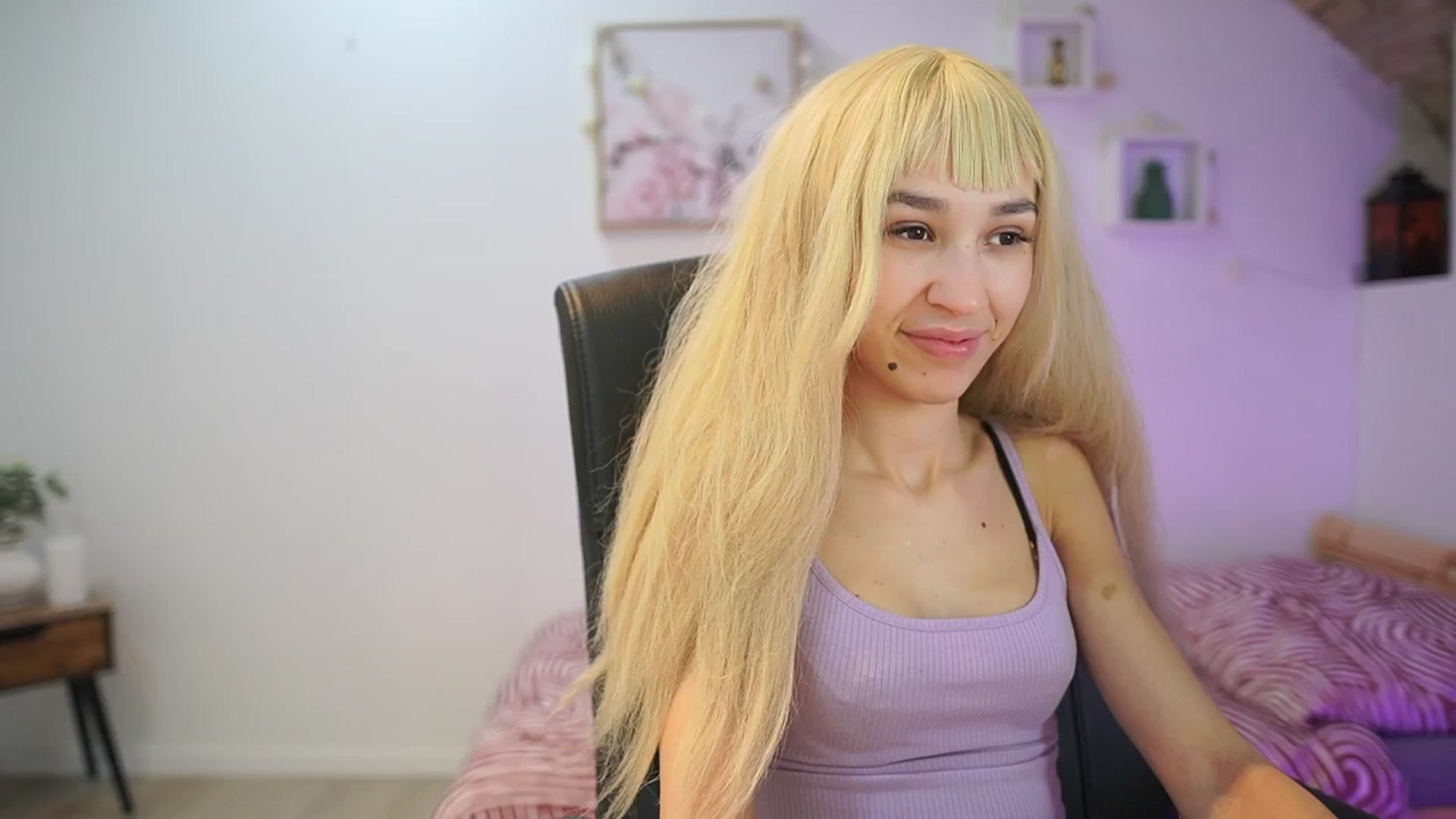Gallery image thumbnail from Amai__Liu's myfreecams stream on, 01/04/2026, 19:51 image 14 of 20