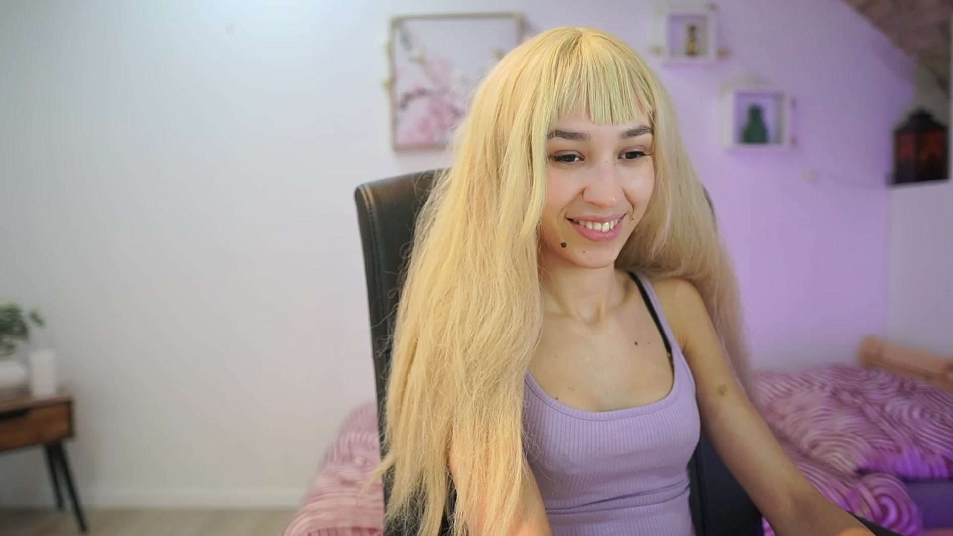 Gallery image thumbnail from Amai__Liu's myfreecams stream on, 01/04/2026, 19:51 image 13 of 20