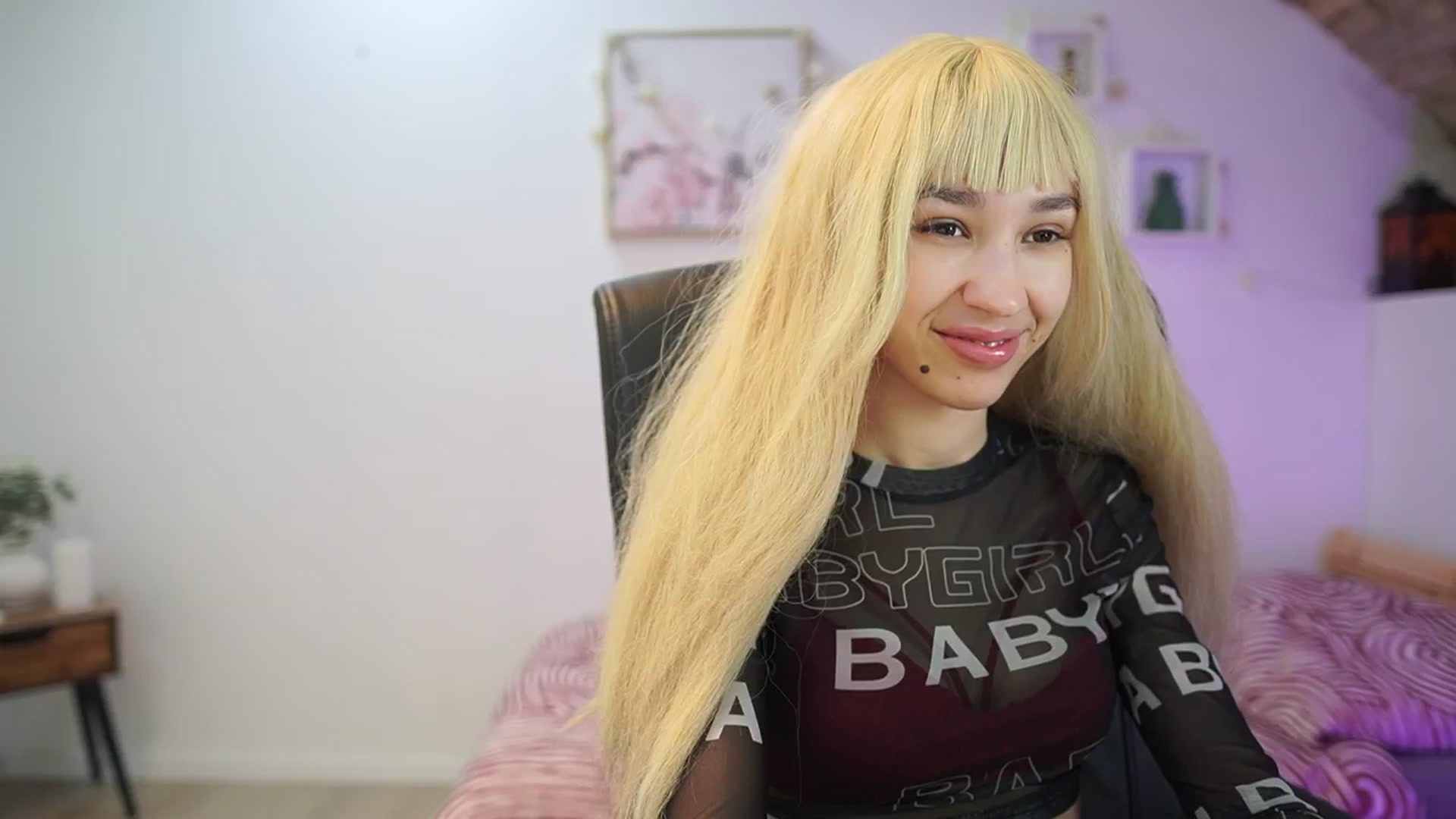 Gallery image thumbnail from Amai__Liu's myfreecams stream on, 01/05/2026, 15:42 image 5 of 20