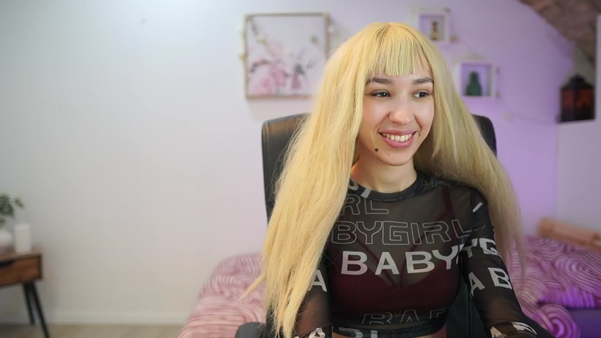 Gallery image thumbnail from Amai__Liu's myfreecams stream on, 01/05/2026, 15:42 image 11 of 20