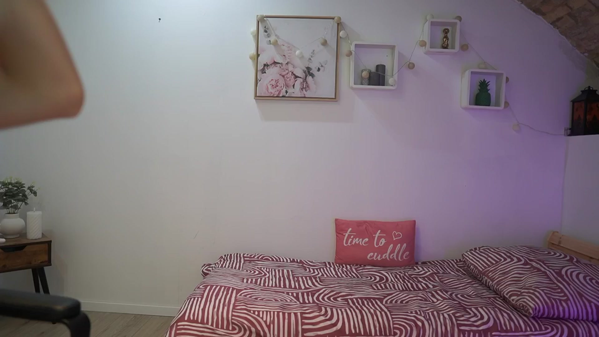 Gallery image thumbnail from Amai__Liu's myfreecams stream on, 01/07/2026, 13:14 image 19 of 20