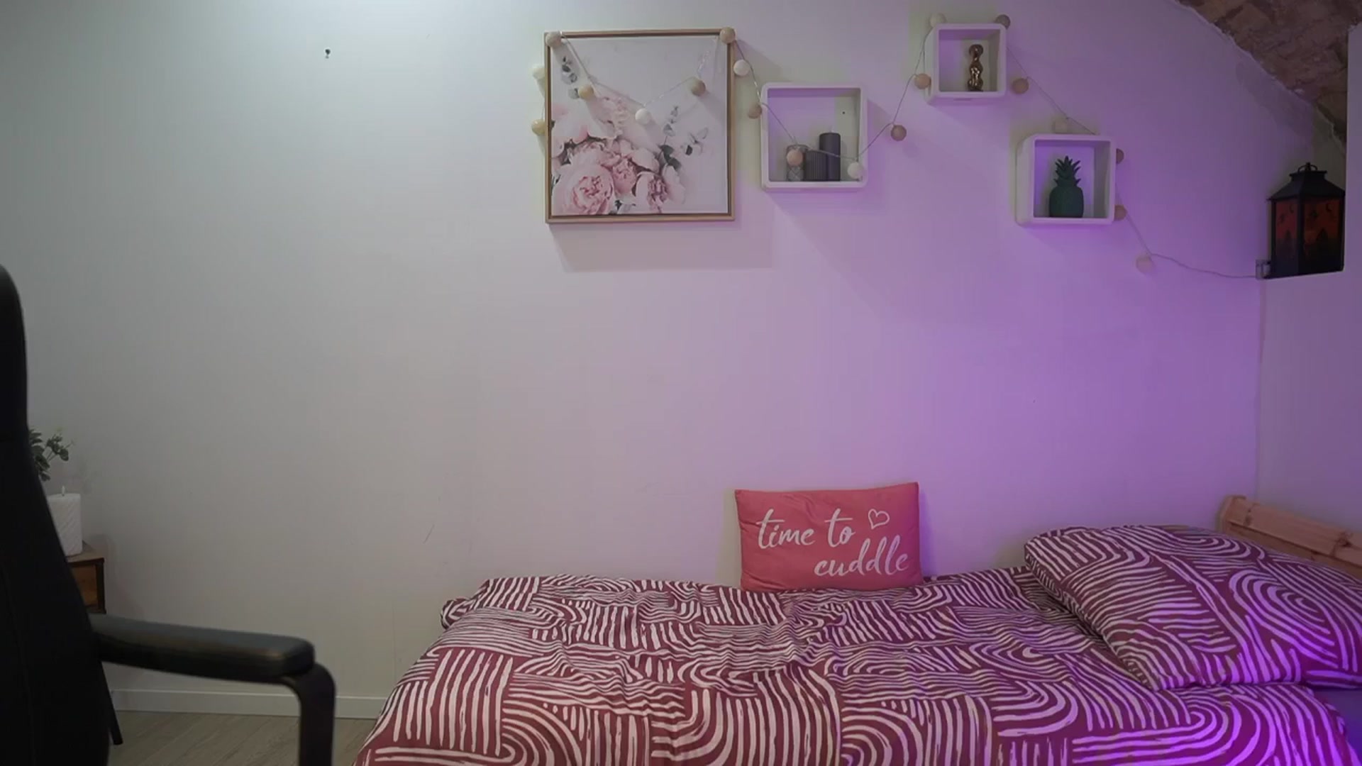 Gallery image thumbnail from Amai__Liu's myfreecams stream on, 01/27/2026, 16:41 image 19 of 20