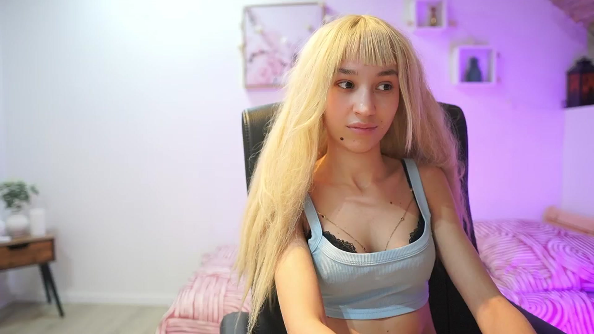 Gallery image thumbnail from Amai__Liu's myfreecams stream on, 01/31/2026, 16:47 image 12 of 20