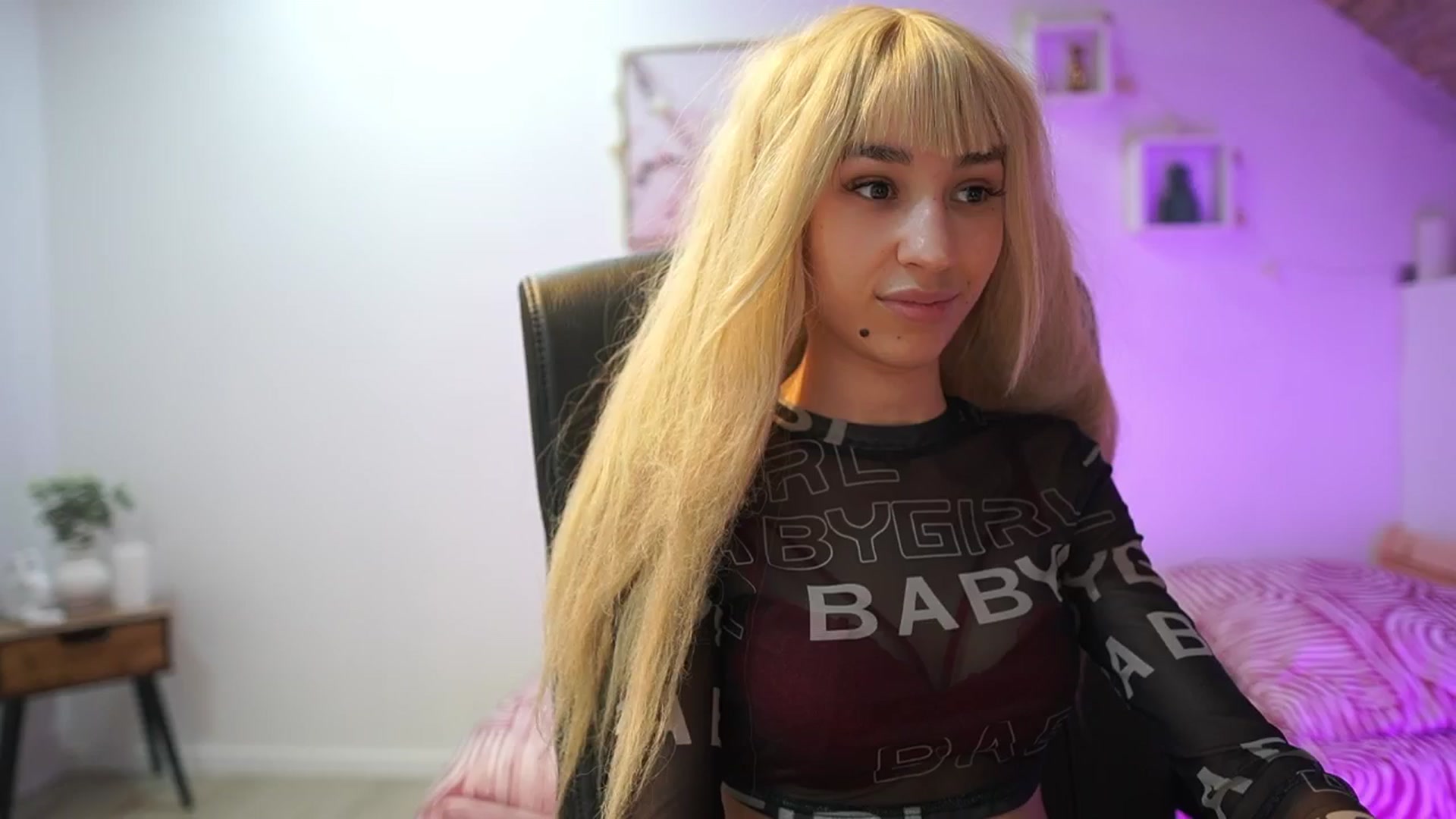 Gallery image thumbnail from Amai__Liu's myfreecams stream on, 03/08/2026, 15:23 image 10 of 20