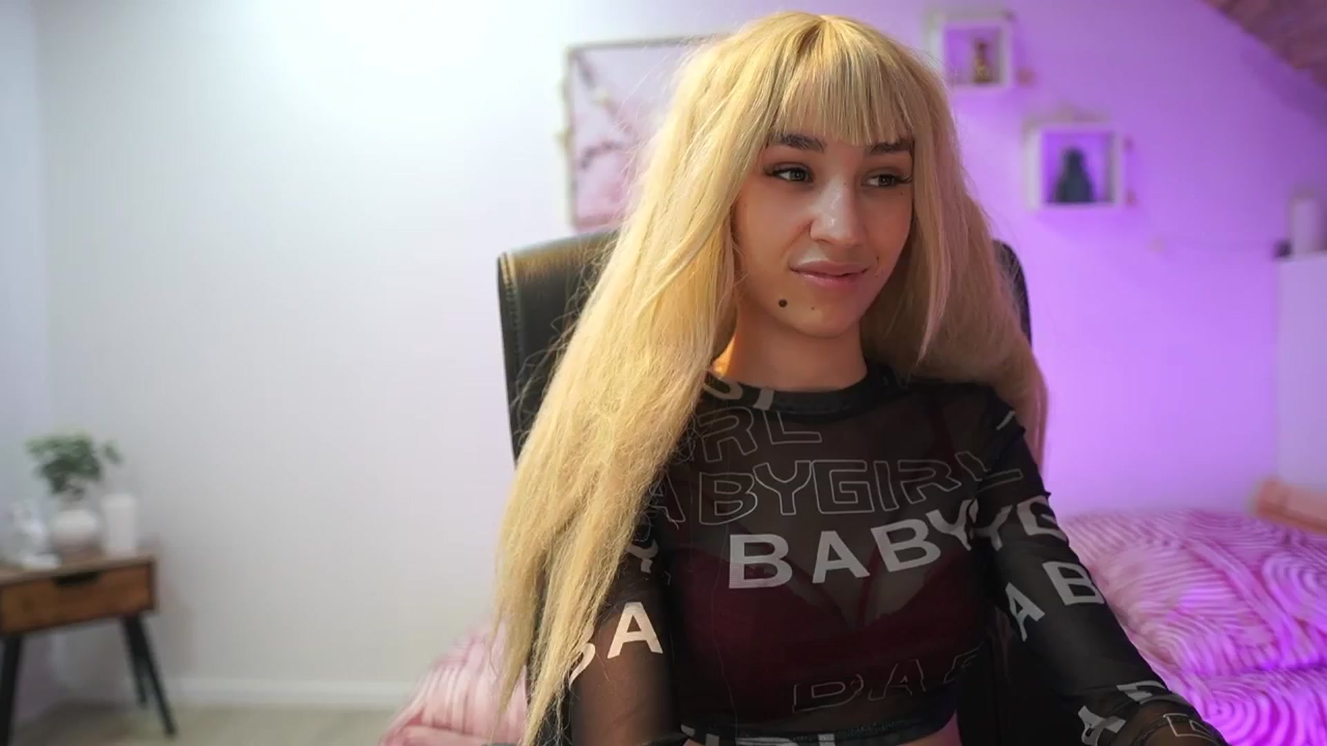Gallery image thumbnail from Amai__Liu's myfreecams stream on, 03/08/2026, 15:23 image 13 of 20