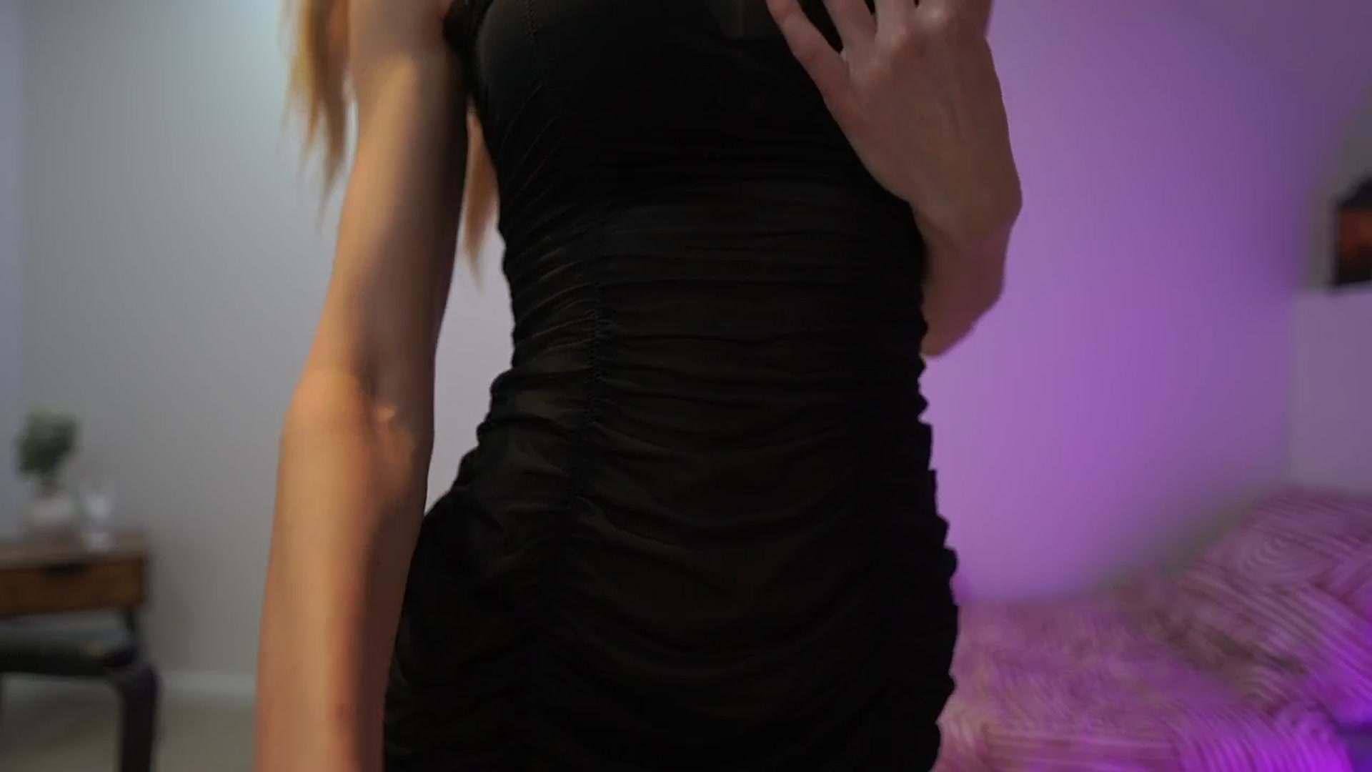 Gallery image thumbnail from Amai__Liu's myfreecams stream on, 03/18/2026, 14:49 image 2 of 20