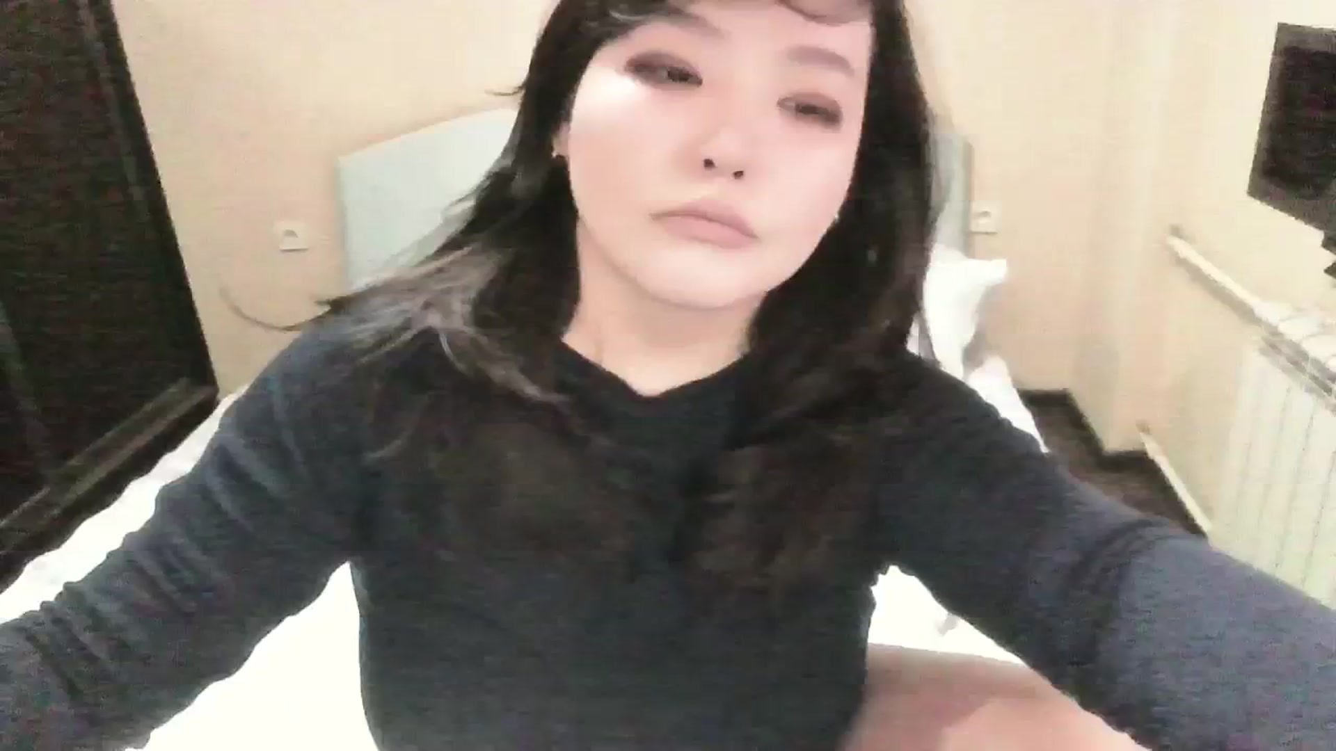 Gallery image thumbnail from AmalChan's myfreecams stream on, 02/12/2024, 08:11 image 8 of 20