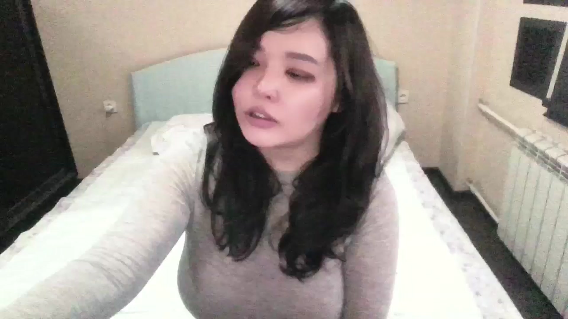 Gallery image thumbnail from AmalChan's myfreecams stream on, 05/13/2024, 06:39 image 10 of 20