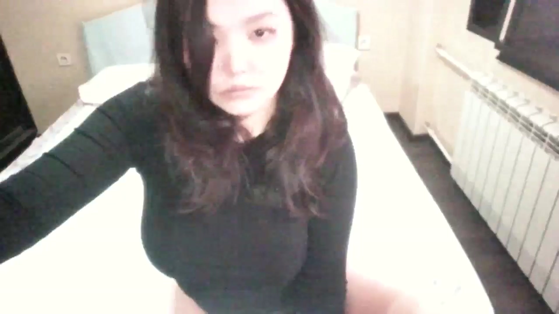 Gallery image thumbnail from AmalChan's myfreecams stream on, 05/20/2024, 07:59 image 11 of 20