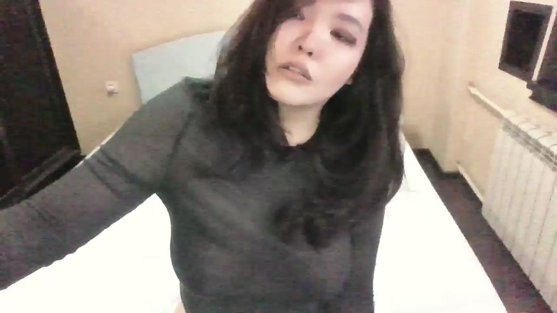 Gallery image thumbnail from AmalChan's myfreecams stream on, 06/07/2024, 08:32 image 14 of 20