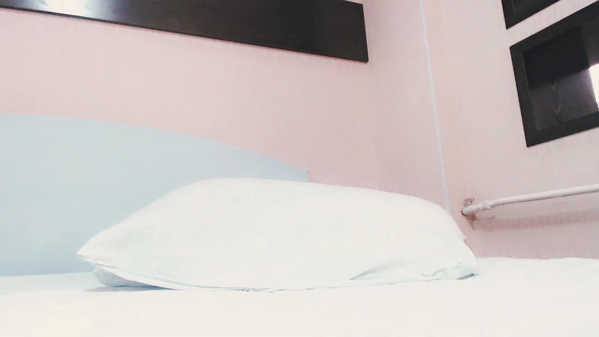 Gallery image thumbnail from AmalChan's myfreecams stream on, 07/01/2024, 08:38 image 18 of 20