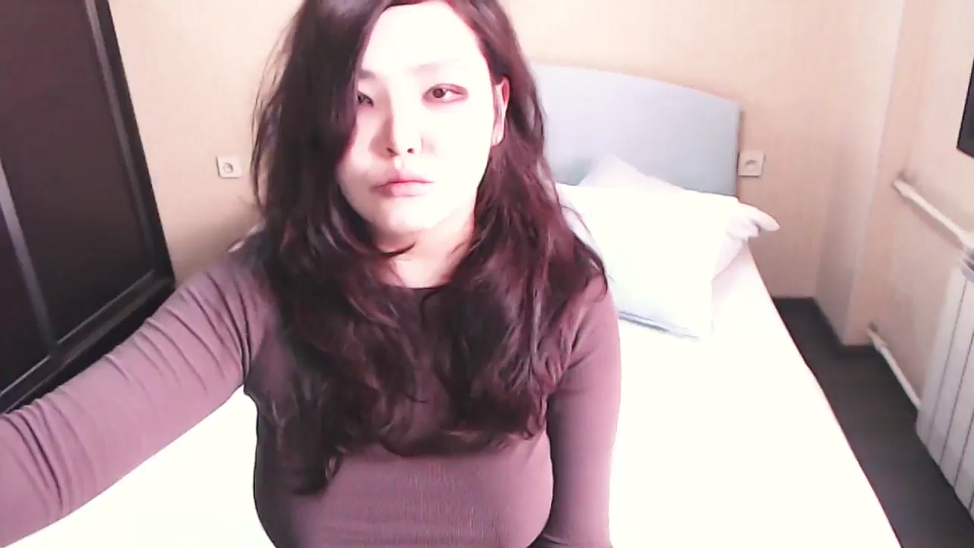 Gallery image thumbnail from AmalJPN's myfreecams stream on, 08/12/2024, 04:11 image 8 of 20