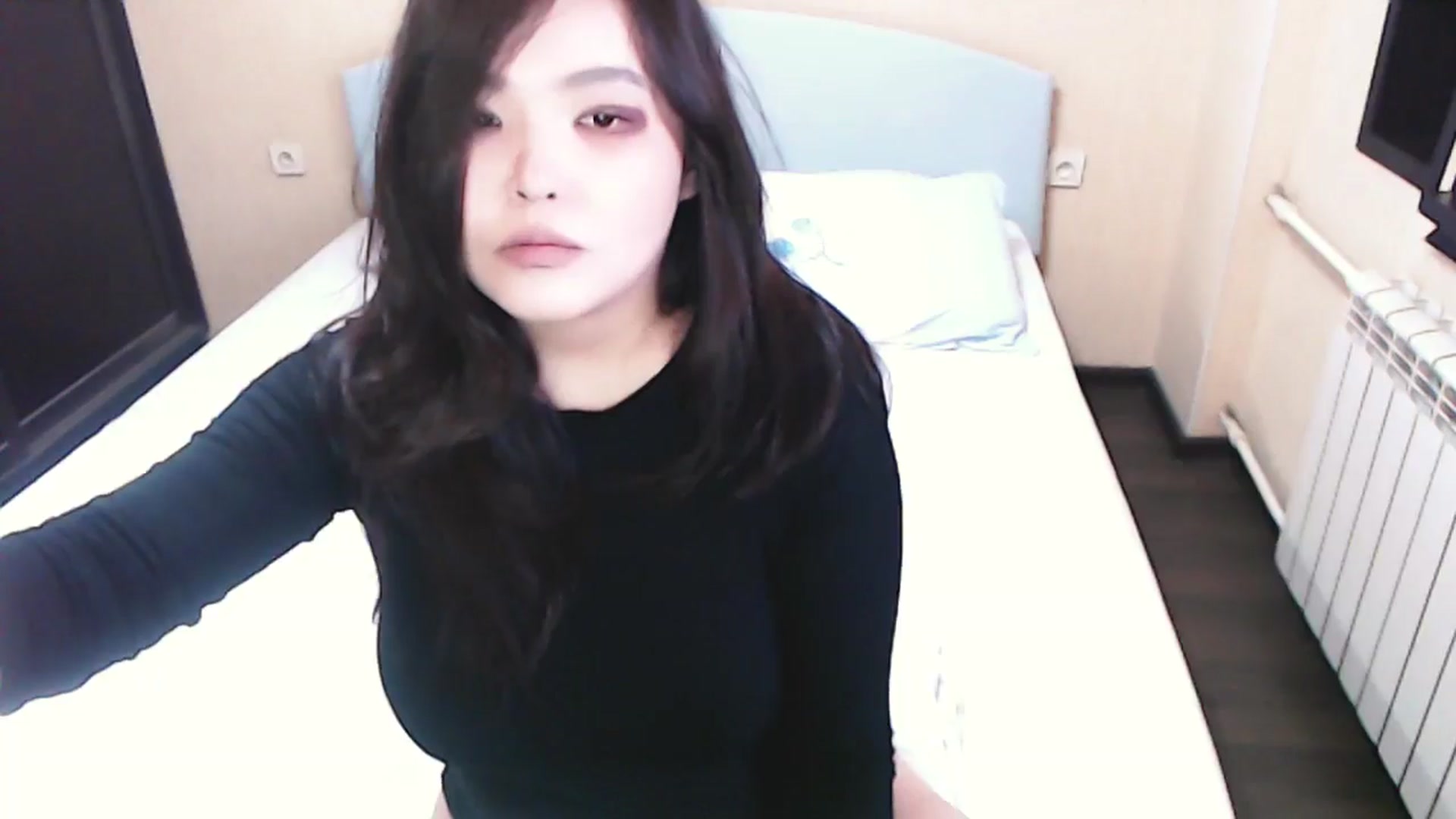 Gallery image thumbnail from AmalJPN's myfreecams stream on, 09/08/2024, 07:05 image 18 of 20
