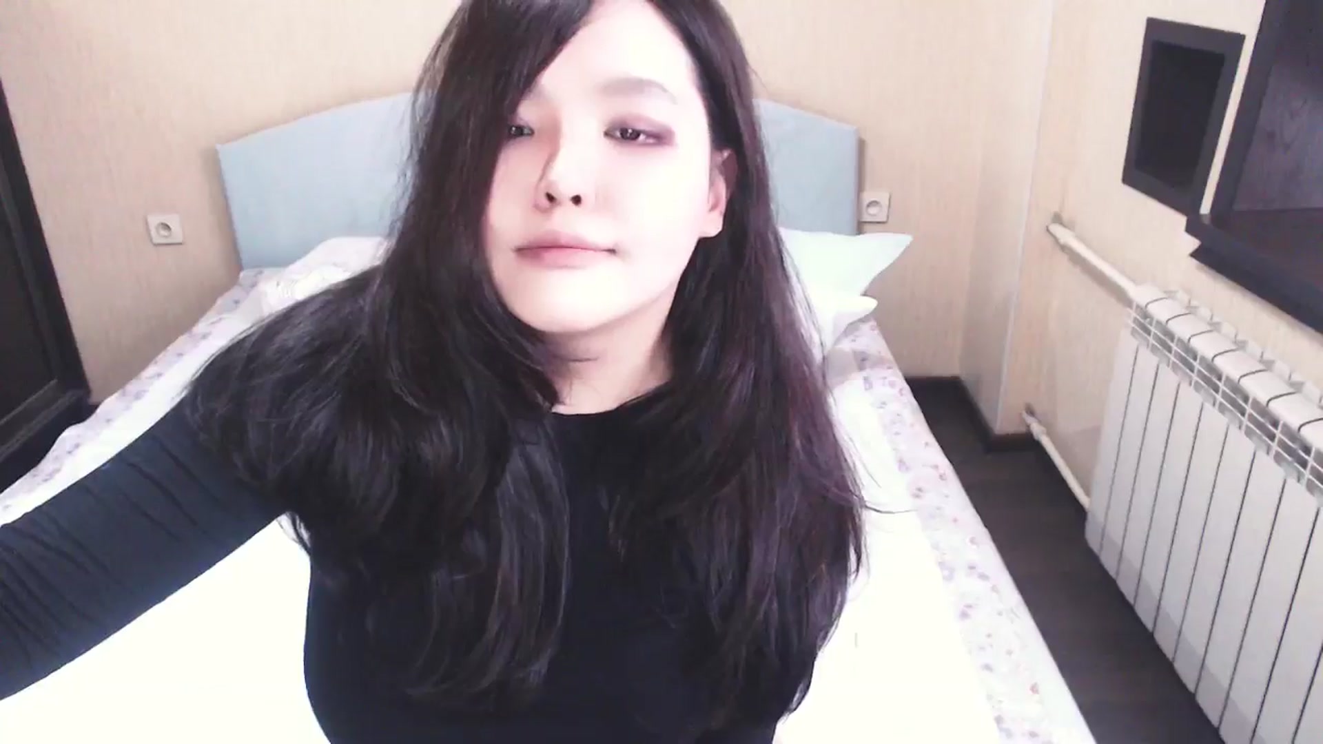 Gallery image thumbnail from AmalJPN's myfreecams stream on, 09/23/2024, 06:23 image 10 of 20