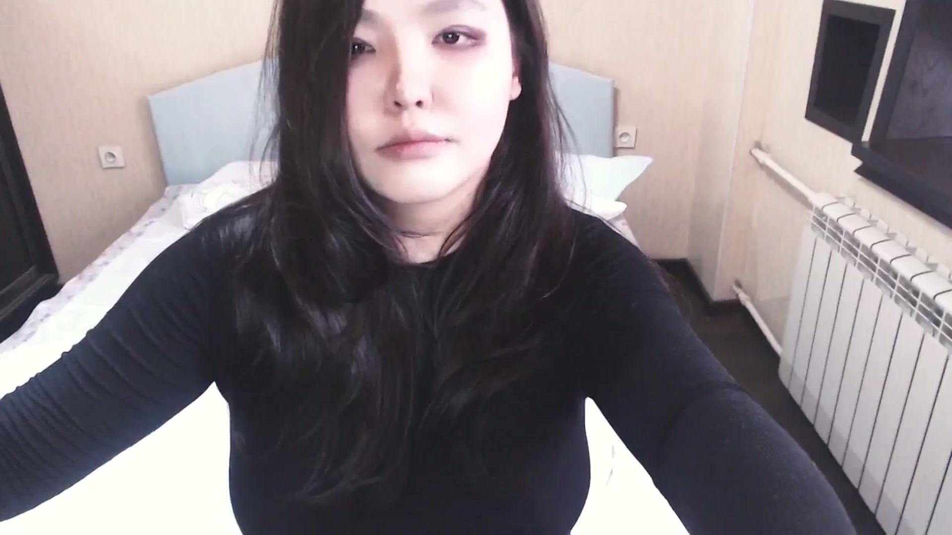 Gallery image thumbnail from AmalJPN's myfreecams stream on, 09/23/2024, 06:23 image 16 of 20