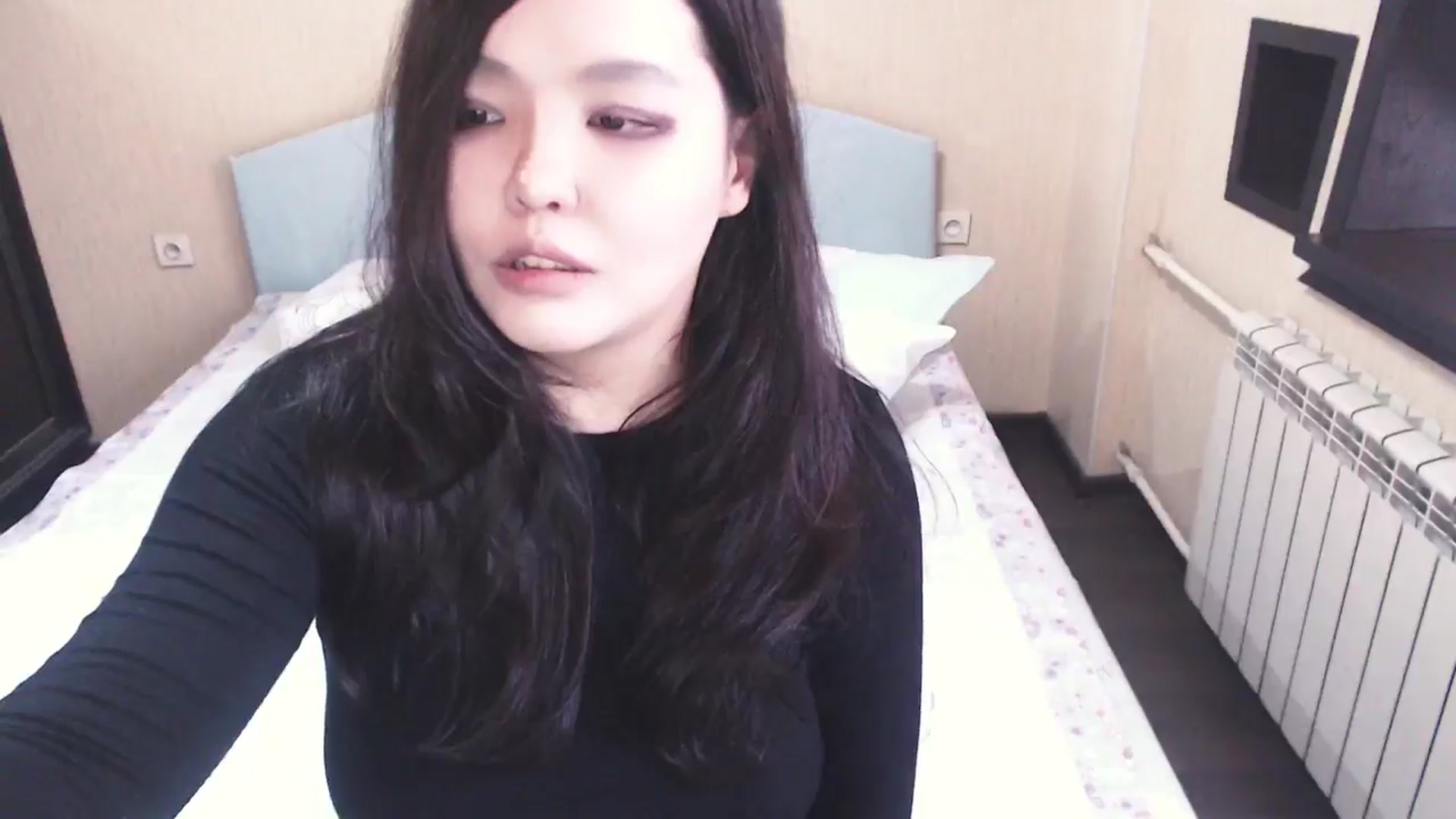 Gallery image thumbnail from AmalJPN's myfreecams stream on, 09/23/2024, 06:23 image 14 of 20