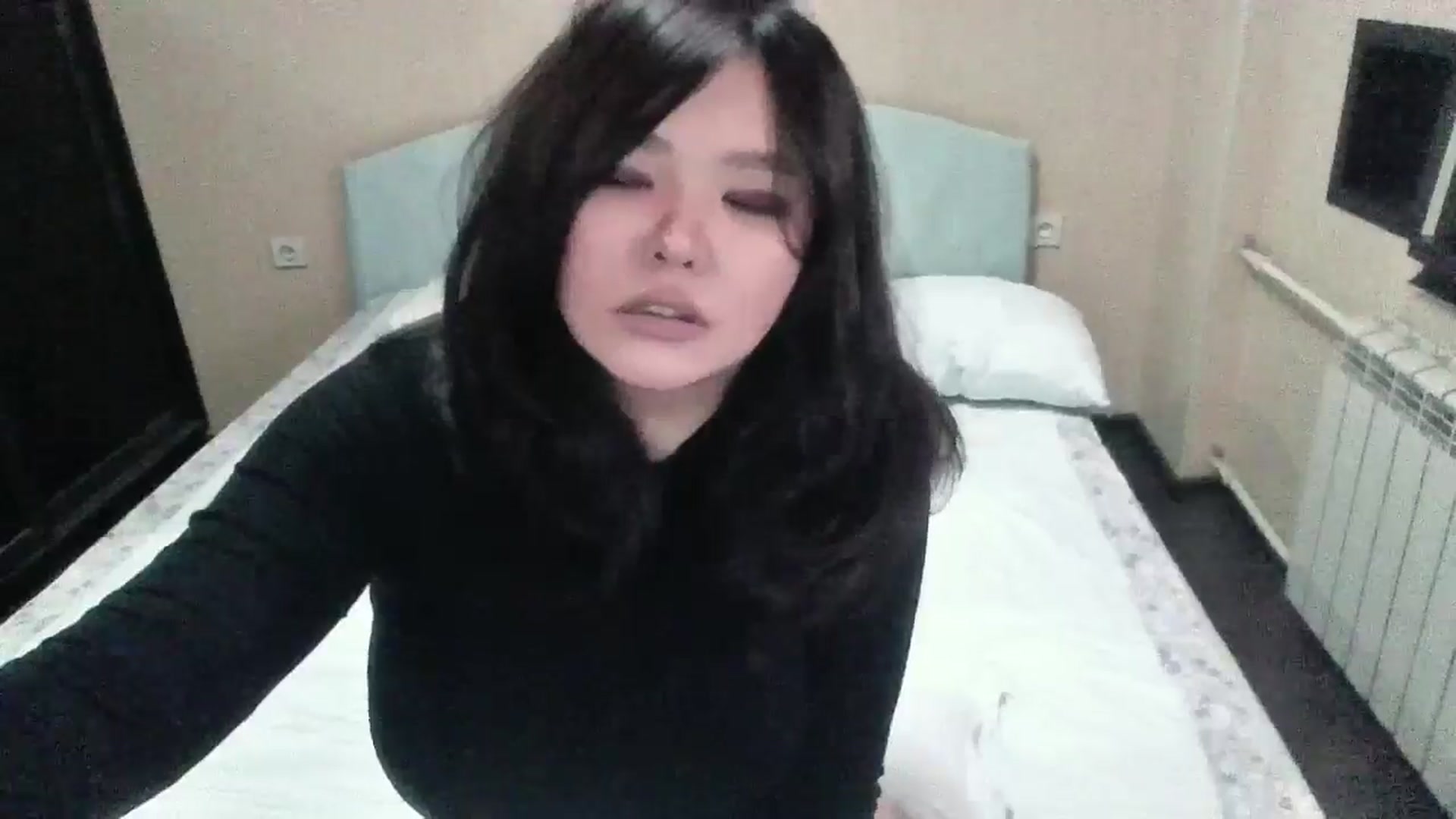 Gallery image thumbnail from AmalSan's myfreecams stream on, 04/21/2024, 07:14 image 3 of 20