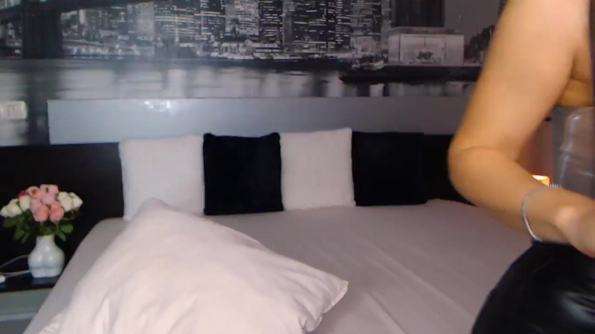 Gallery image thumbnail from AmaliaA's myfreecams stream on, 01/01/2025, 13:42 image 3 of 20
