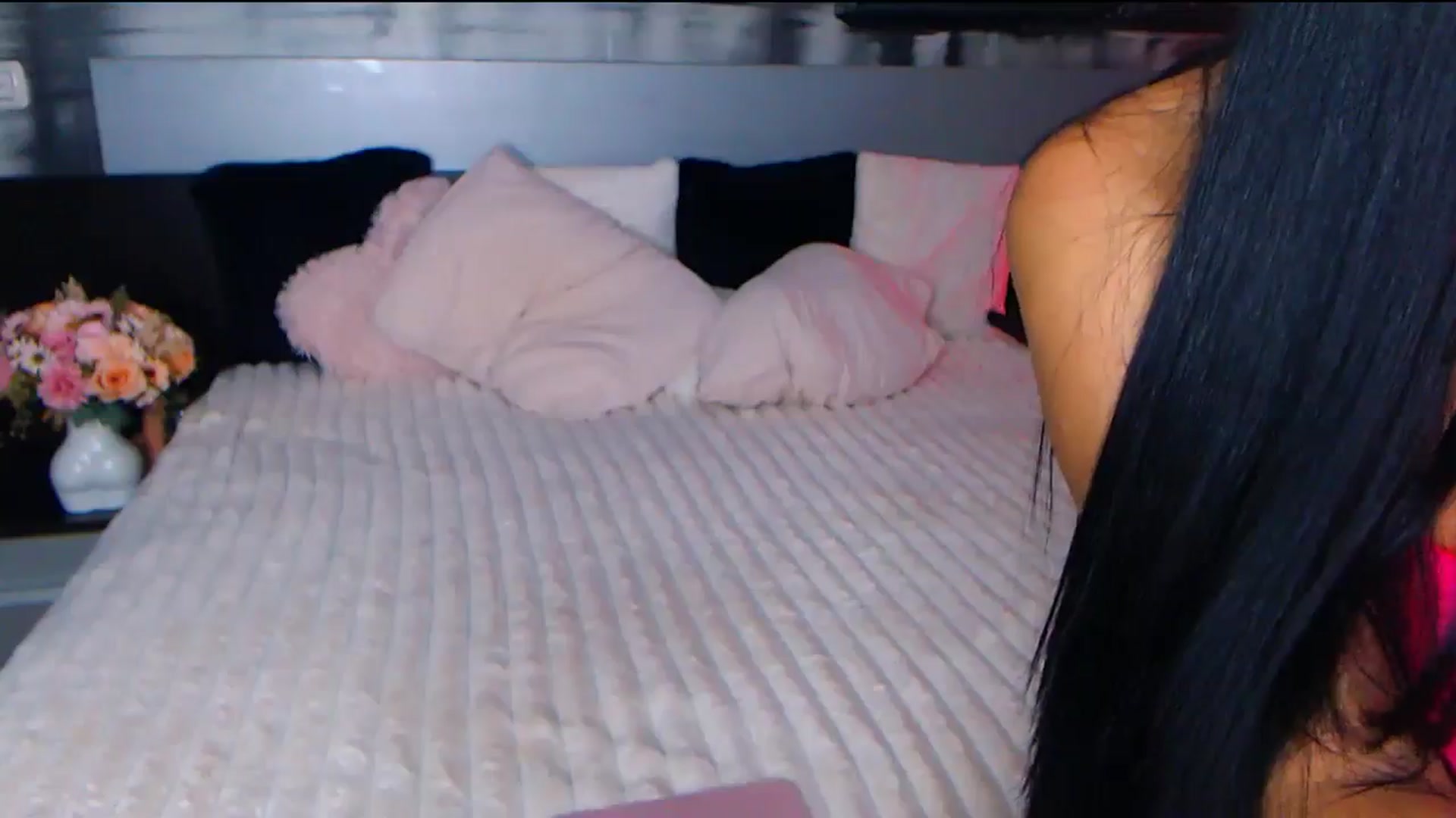 Gallery image thumbnail from AmaliaA's myfreecams stream on, 08/31/2025, 19:09 image 20 of 20