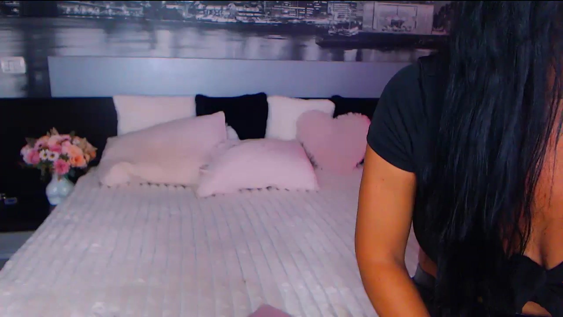 Gallery image thumbnail from AmaliaA's myfreecams stream on, 09/13/2025, 12:39 image 2 of 20