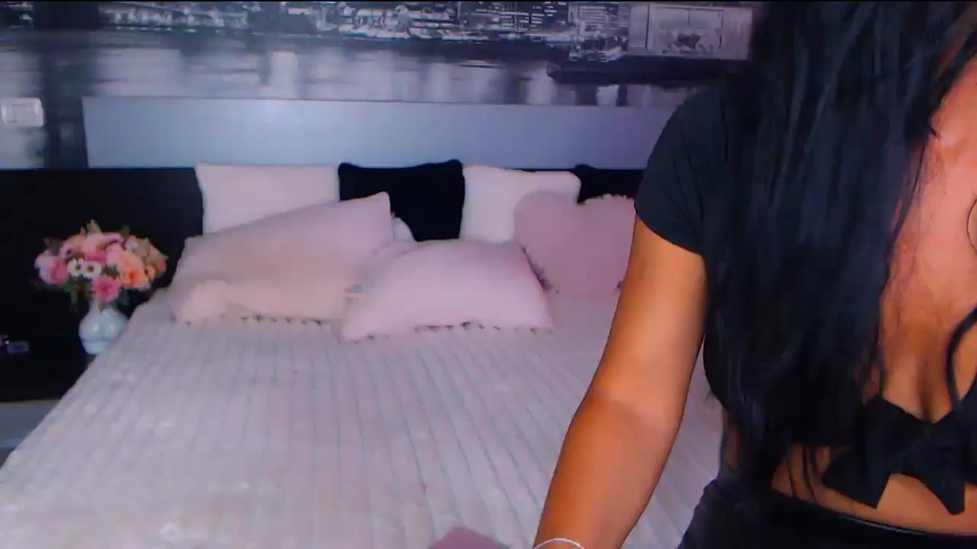 Gallery image thumbnail from AmaliaA's myfreecams stream on, 09/13/2025, 12:39 image 1 of 20