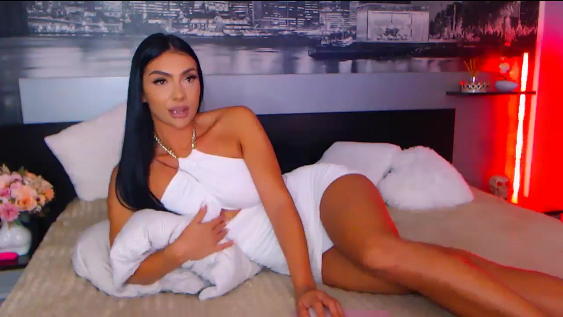 Gallery image thumbnail from AmaliaA's myfreecams stream on, 09/19/2025, 12:03 image 19 of 20