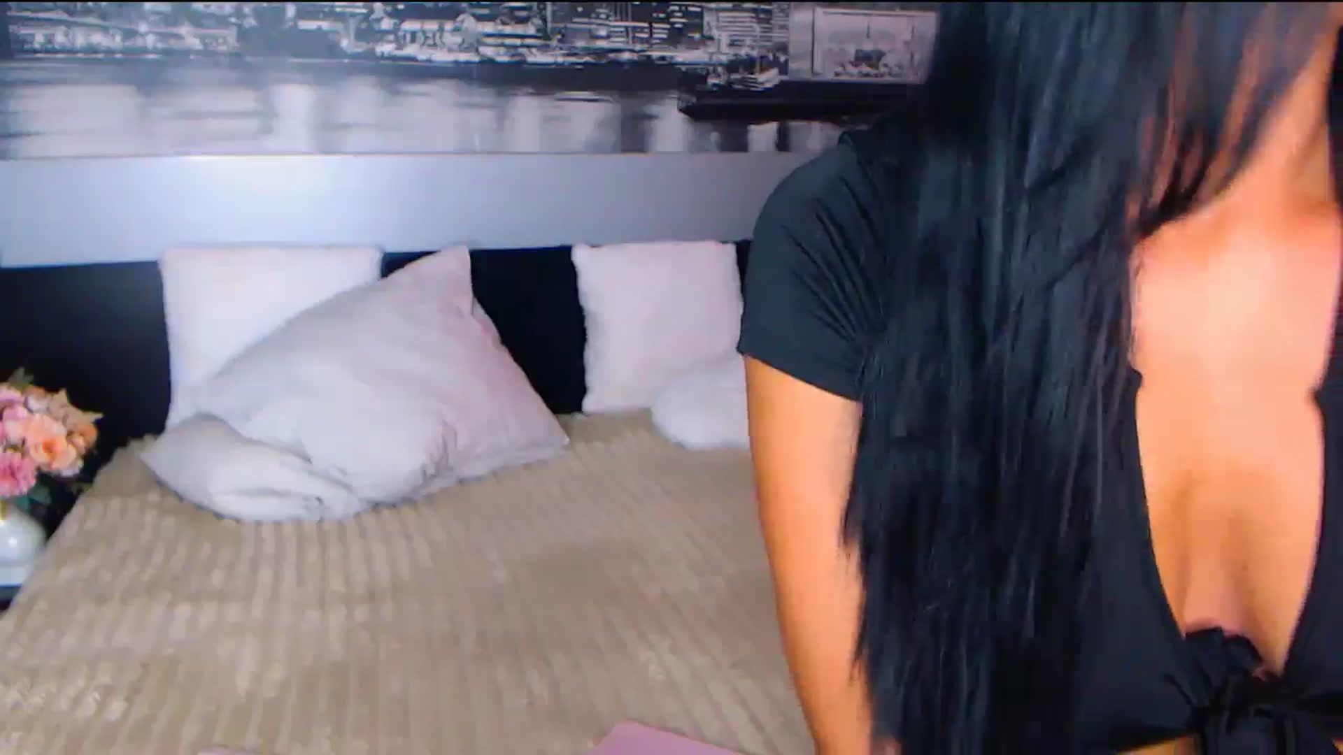 Gallery image thumbnail from AmaliaA's myfreecams stream on, 09/20/2025, 15:51 image 13 of 20