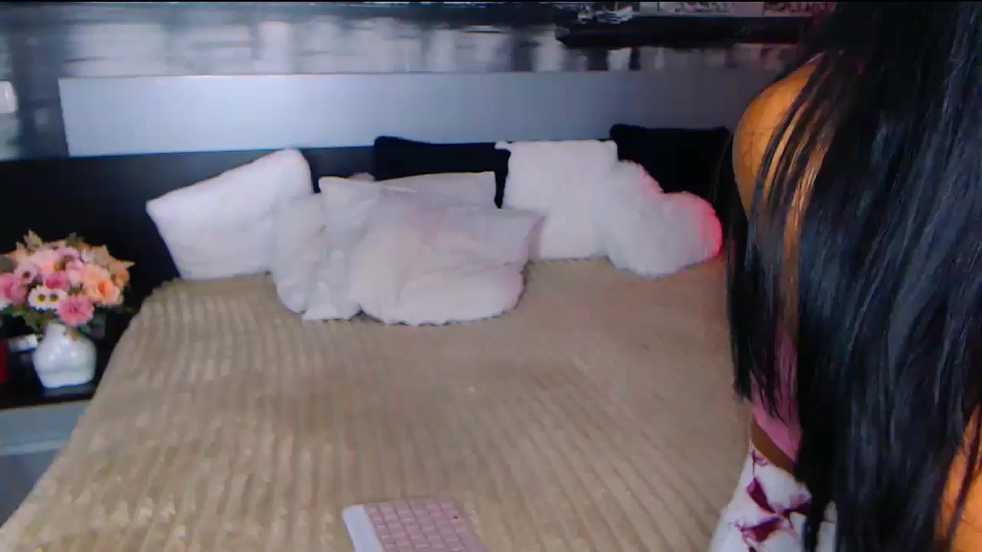 Gallery image thumbnail from AmaliaA's myfreecams stream on, 09/22/2025, 16:16 image 2 of 20