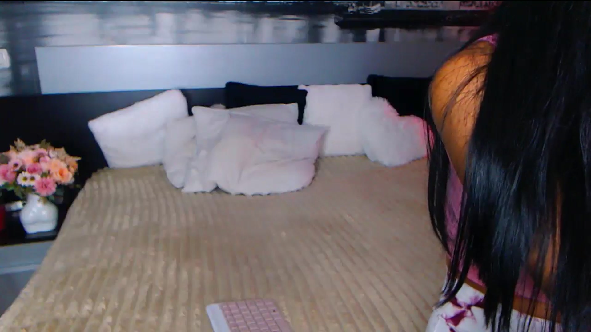 Gallery image thumbnail from AmaliaA's myfreecams stream on, 09/22/2025, 16:16 image 9 of 20