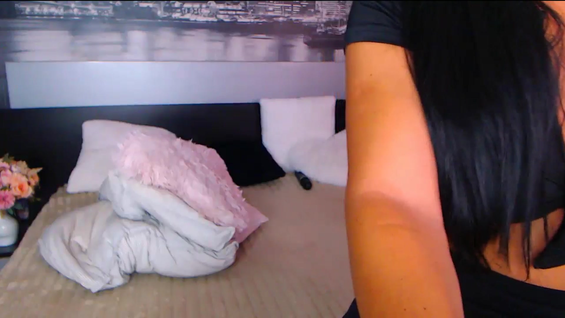 Gallery image thumbnail from AmaliaA's myfreecams stream on, 09/24/2025, 14:56 image 19 of 20