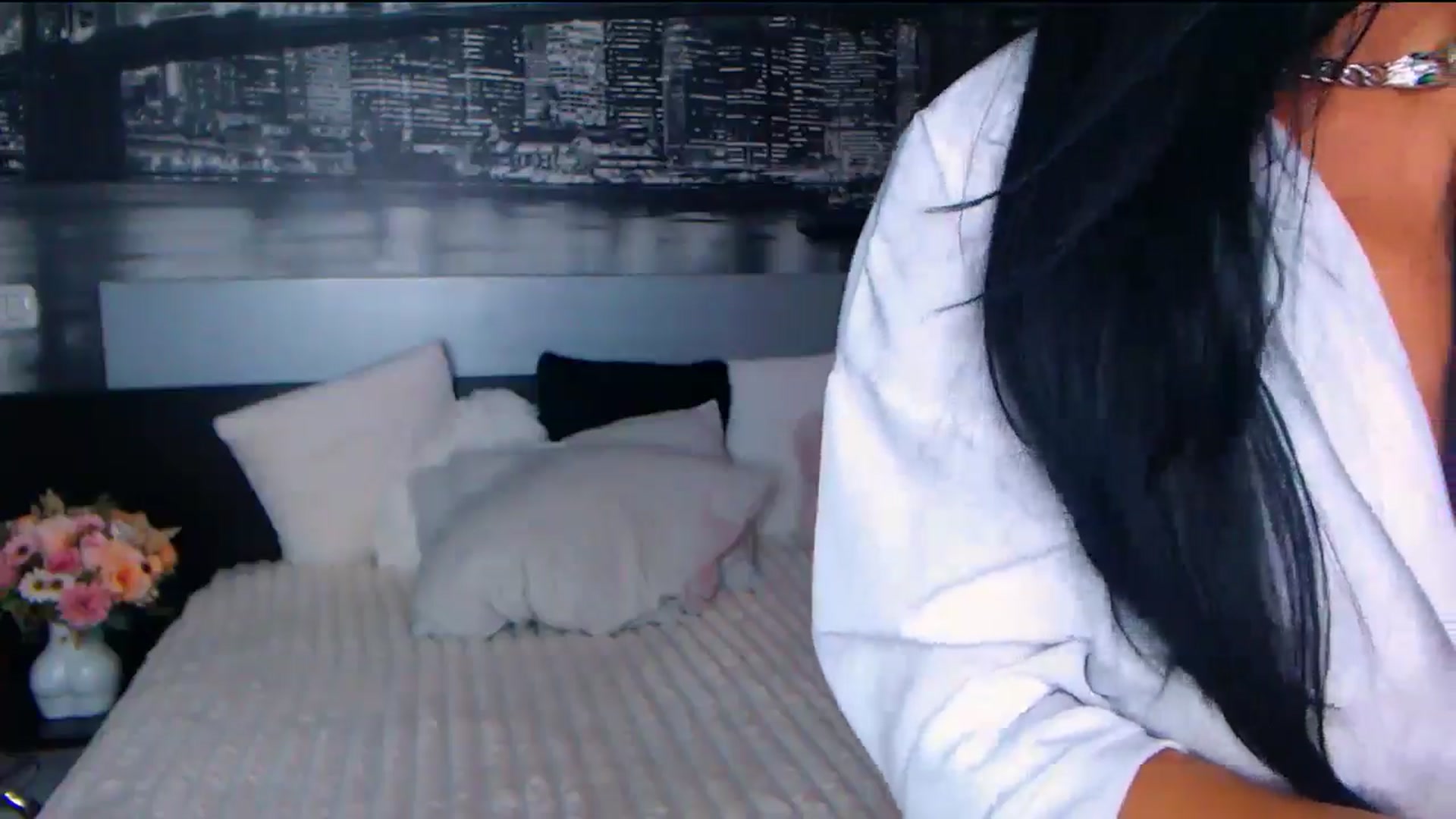 Gallery image thumbnail from AmaliaA's myfreecams stream on, 09/28/2025, 15:43 image 10 of 20