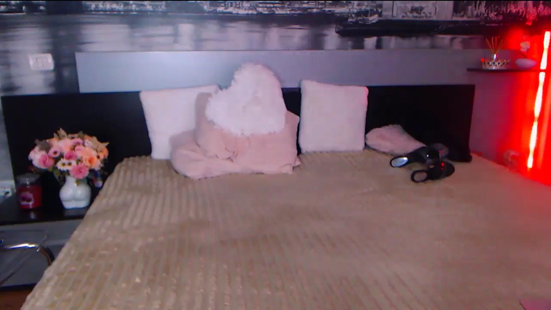 Gallery image thumbnail from AmaliaA's myfreecams stream on, 10/05/2025, 14:33 image 13 of 20
