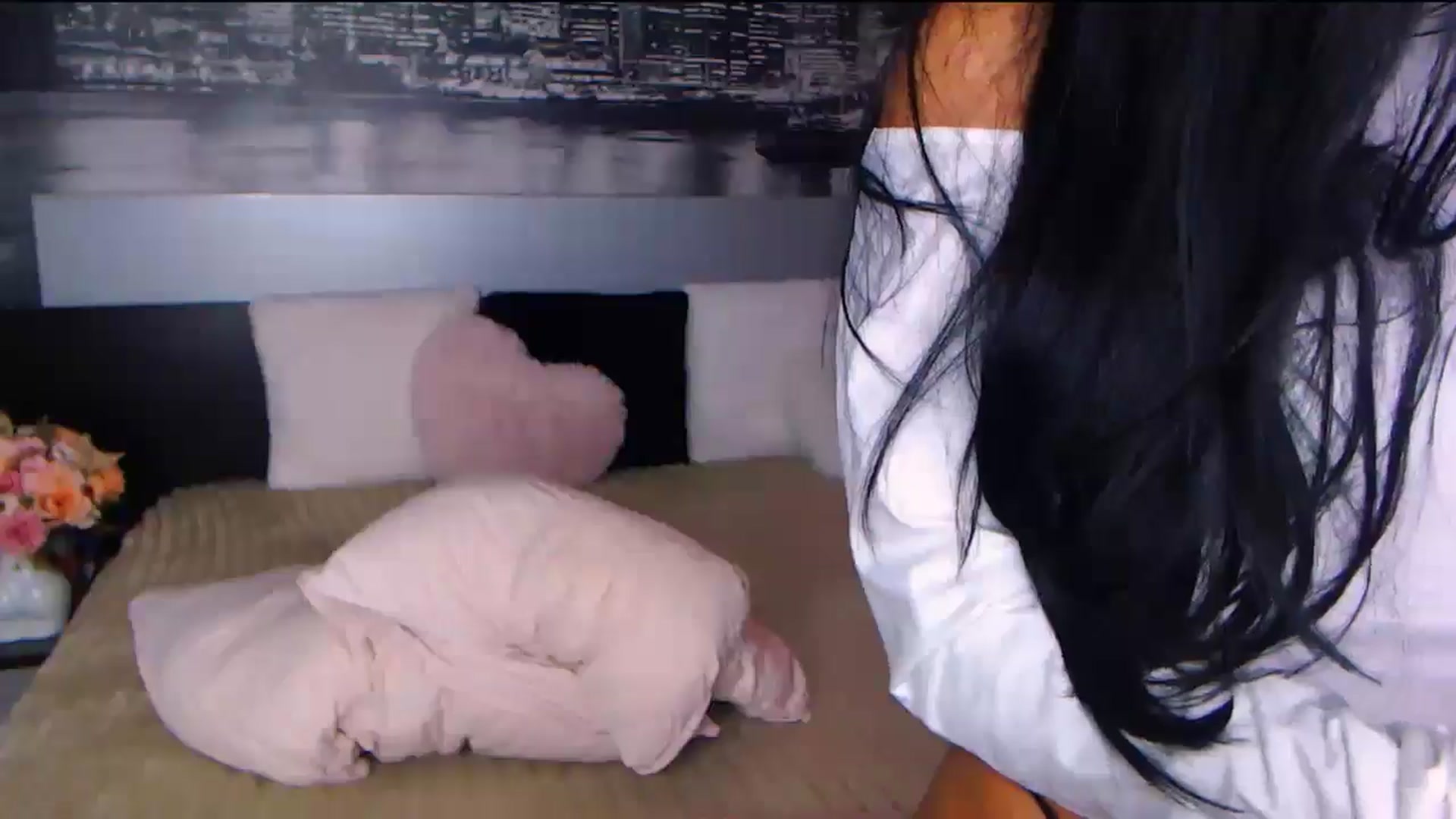 Gallery image thumbnail from AmaliaA's myfreecams stream on, 10/15/2025, 14:00 image 16 of 20