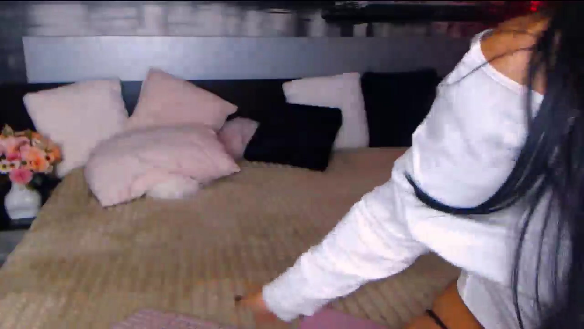 Gallery image thumbnail from AmaliaA's myfreecams stream on, 10/15/2025, 16:55 image 11 of 20