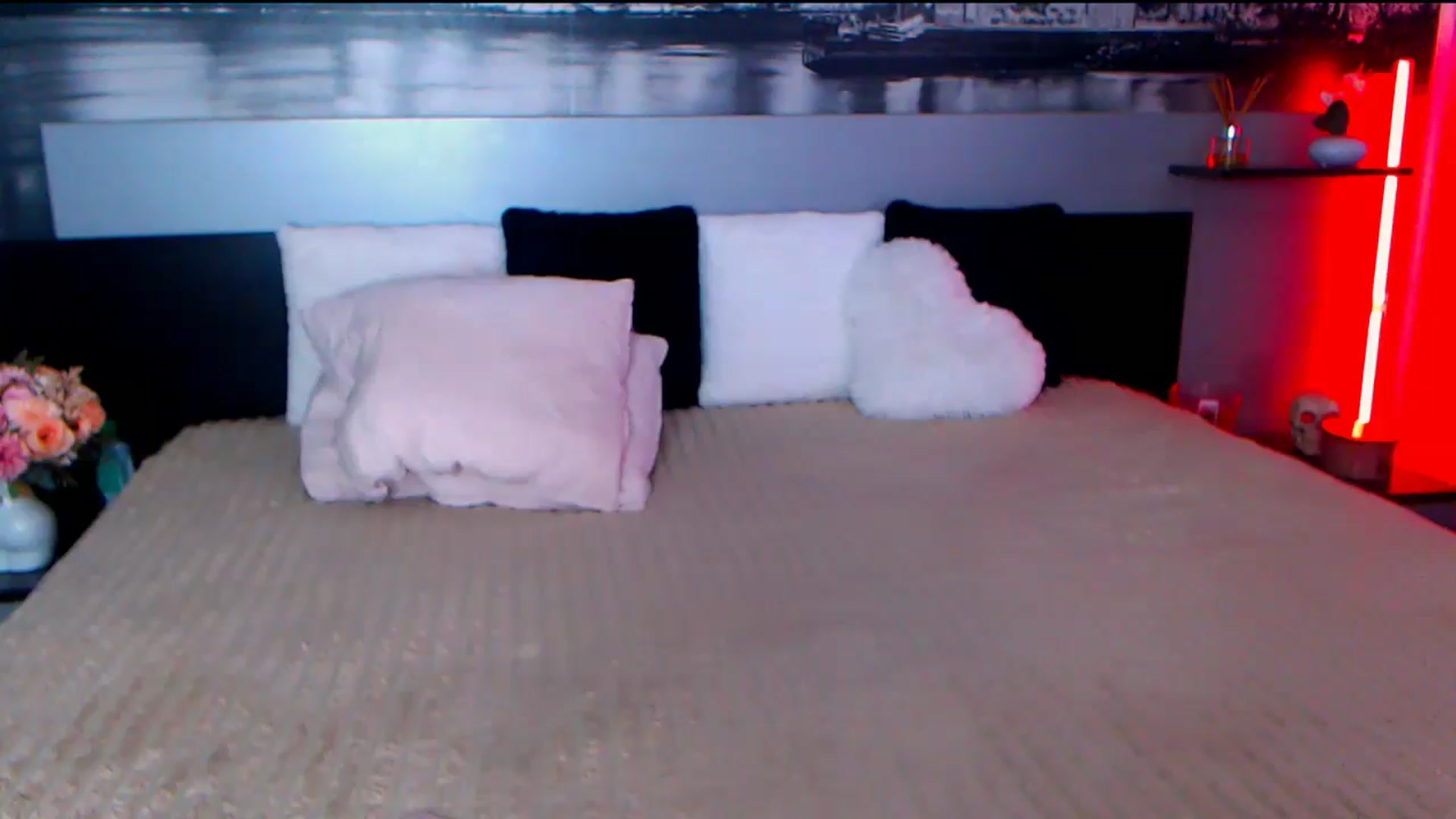 Gallery image thumbnail from AmaliaA's myfreecams stream on, 02/22/2026, 13:48 image 12 of 20