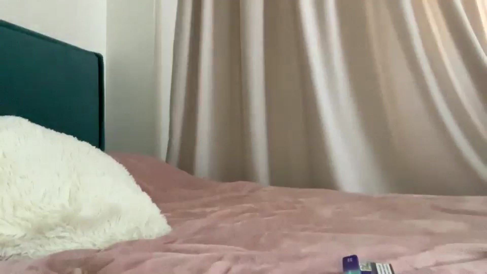 Gallery image thumbnail from AmaliaBae's myfreecams stream on, 09/28/2025, 14:11 image 4 of 20