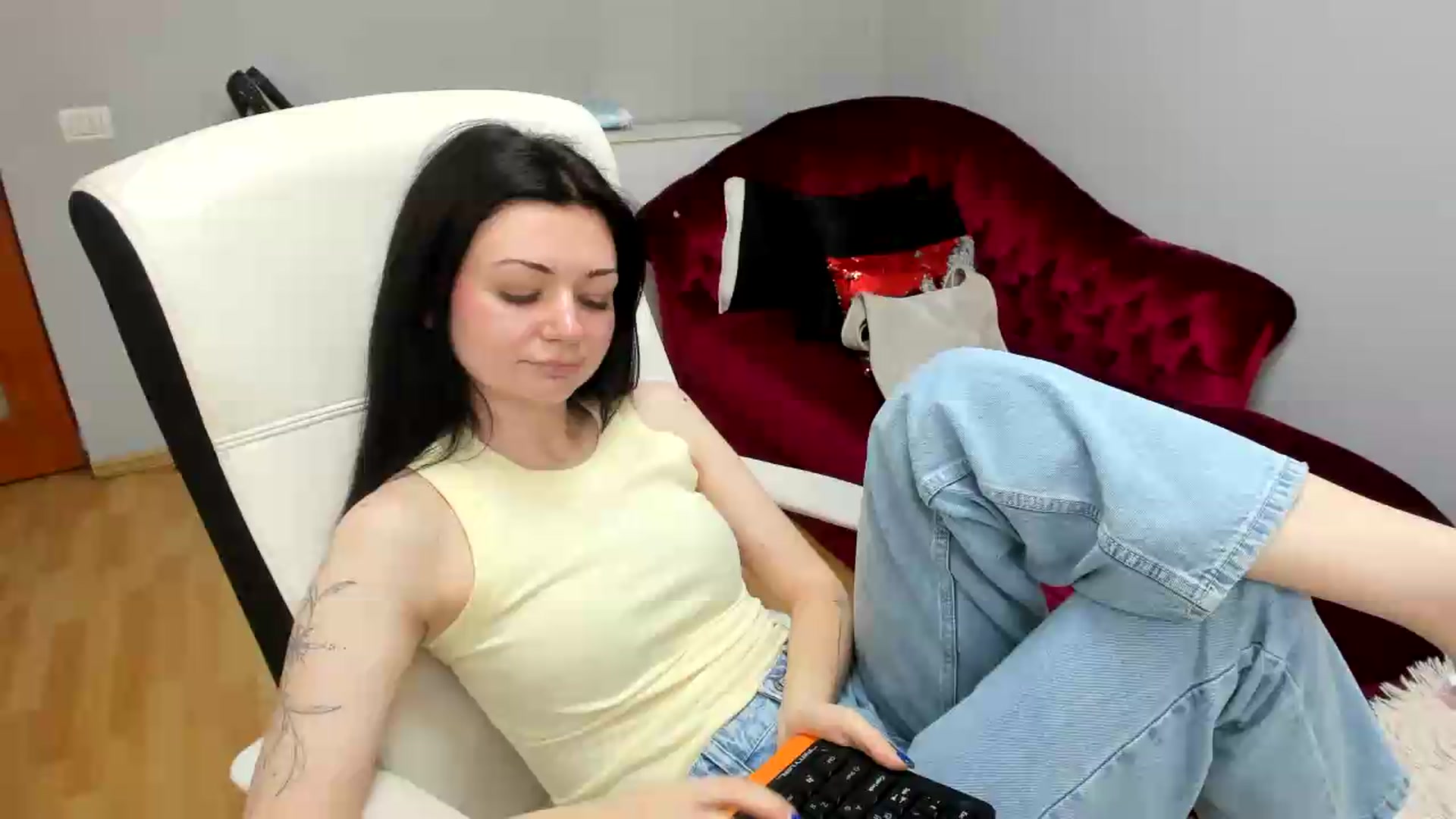 Gallery image thumbnail from AmaliaDream's myfreecams stream on, 06/21/2026, 15:48 image 15 of 20