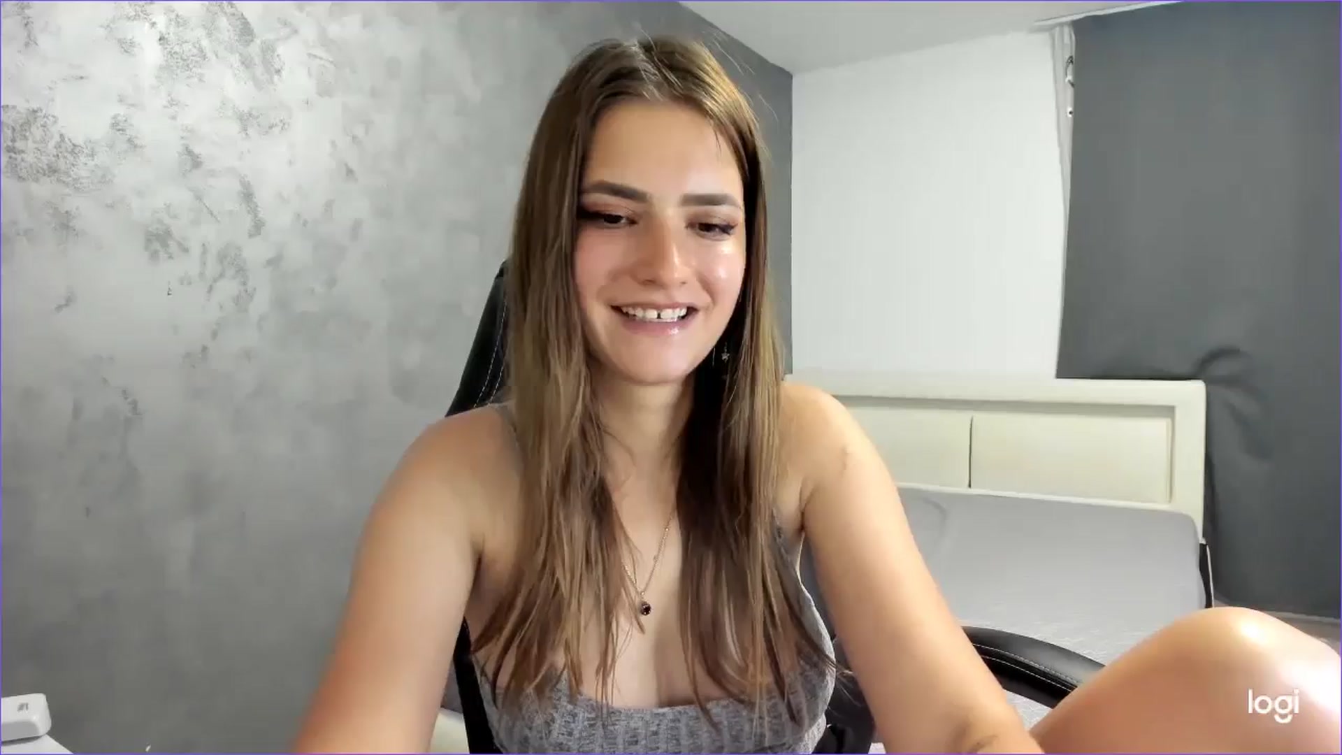Gallery image thumbnail from AmaliaKeys's myfreecams stream on, 06/19/2025, 16:00 image 13 of 20
